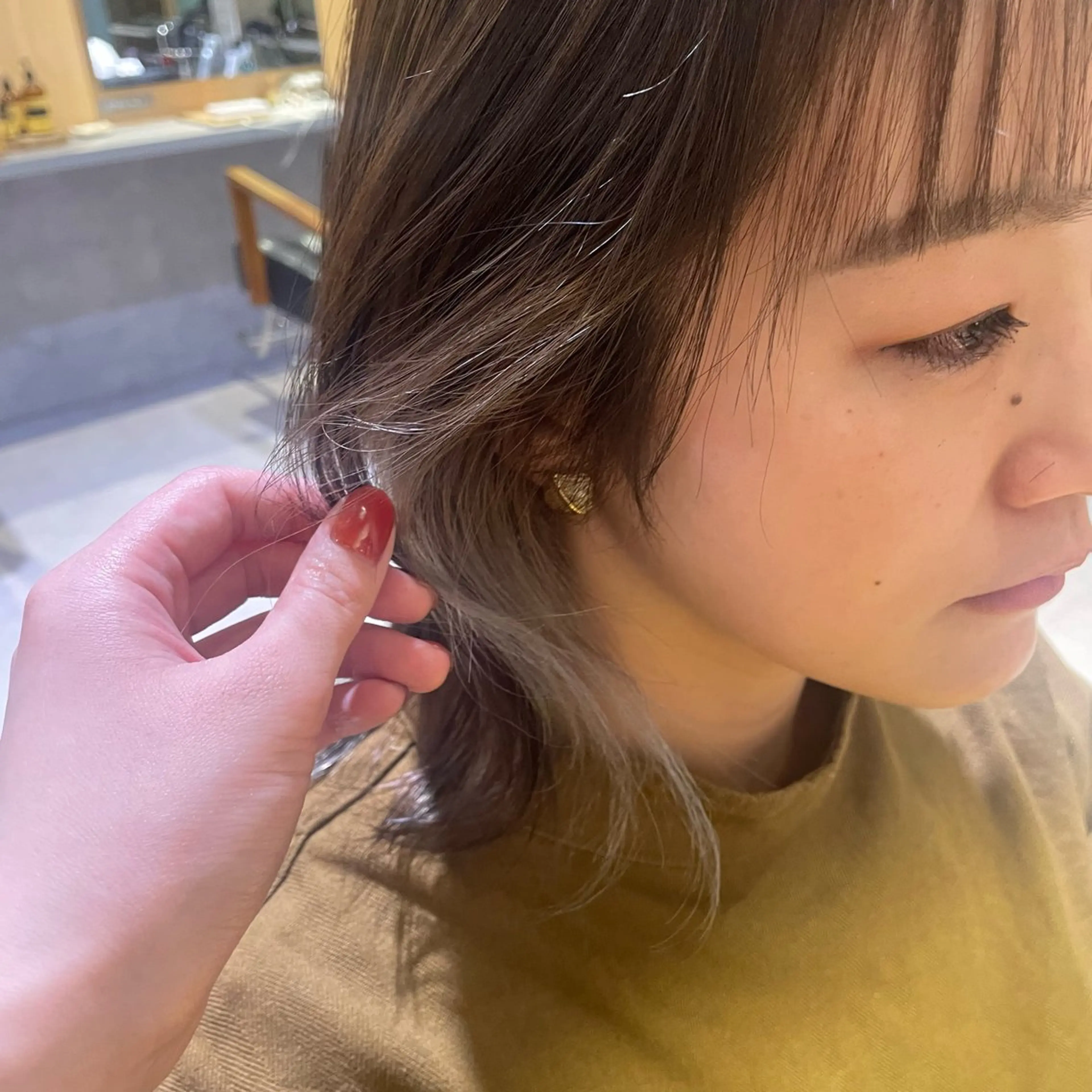 カラー ヘアカラー あきば まゆのヘアスタイル