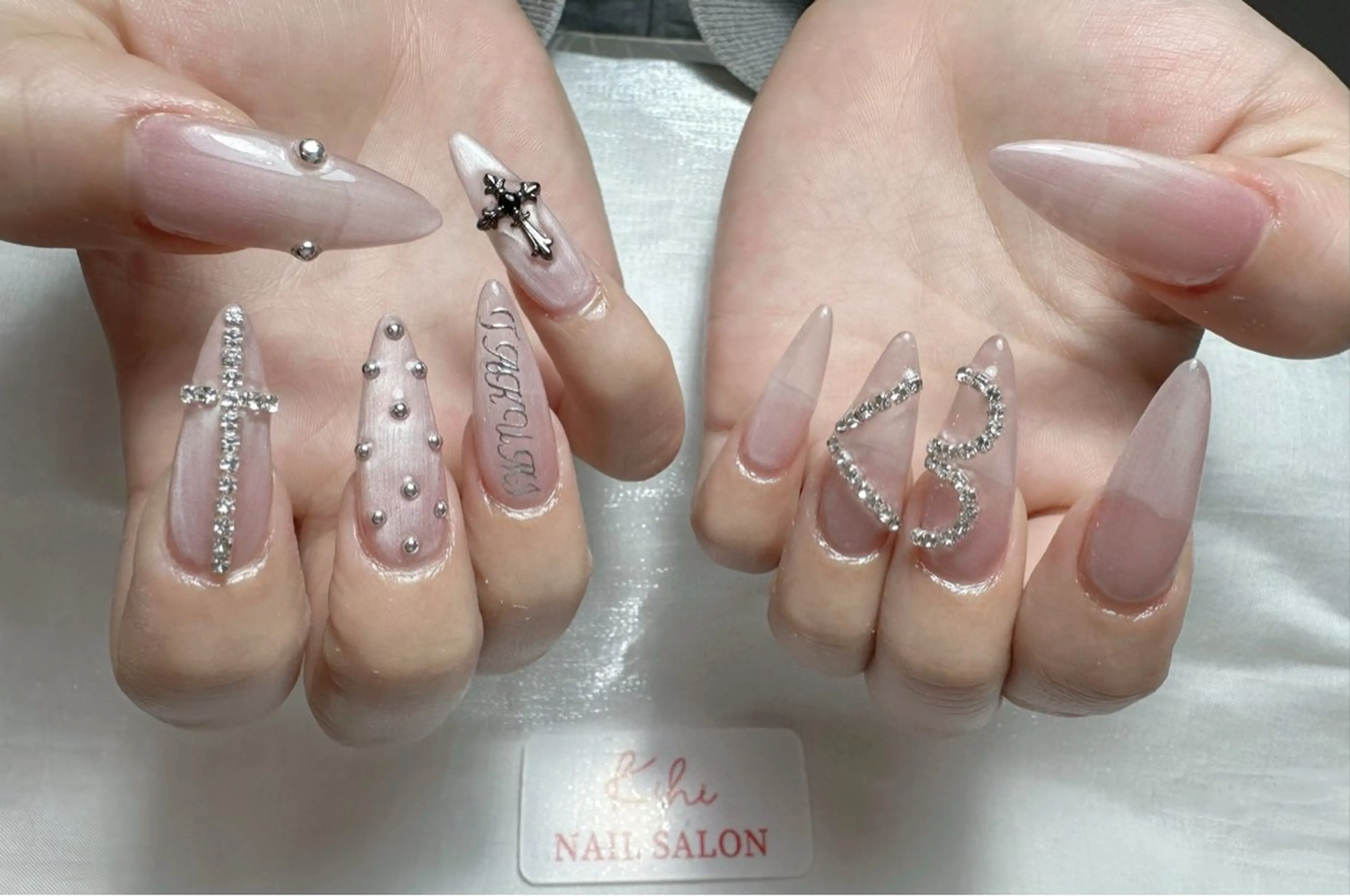 ネイル 清水 ユナのネイルデザイン