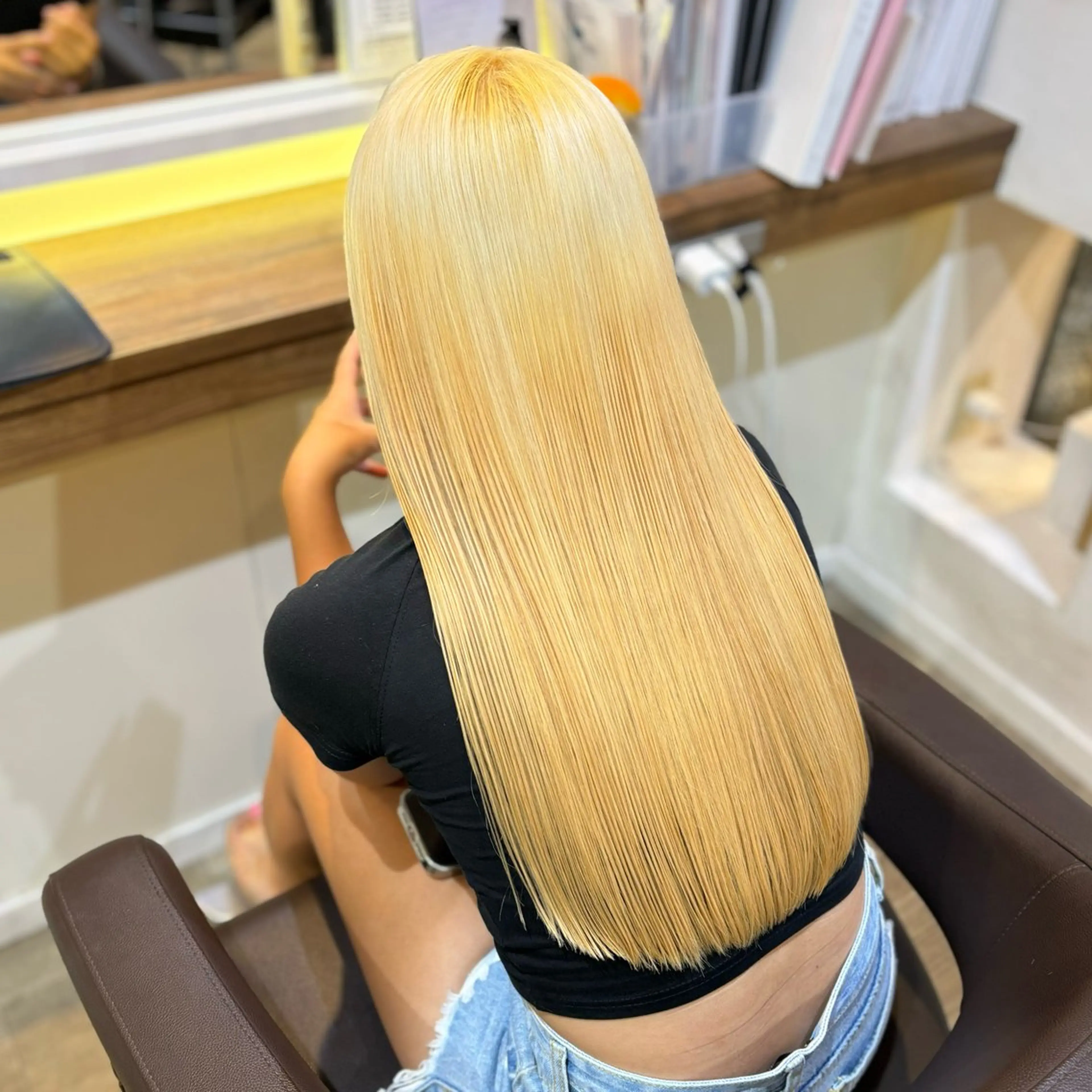 ロング ロング ヘアカラー 🎀ハイトーン/ 艶カラー/夕月🎀のヘアスタイル