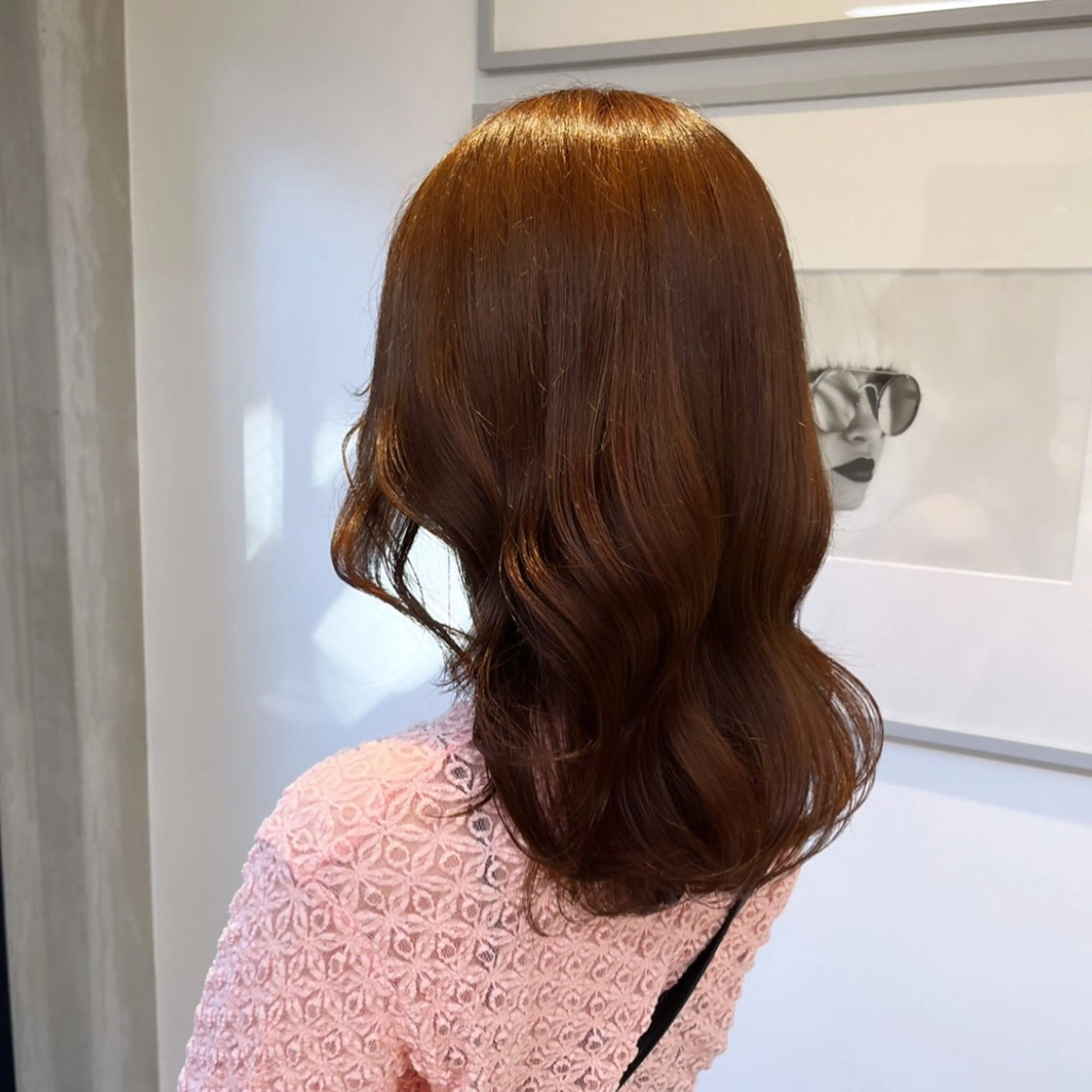 ミディアム カラー ブリーチ ブラウンカラー ダブルカラー ブリーチなしカラー ピンクカラー ヘアカラー トリートメント ヘッドスパ ヘアセット カジュアルを女っぽく 𝗮𝘆𝗮𝗰𝗼のヘアスタイル