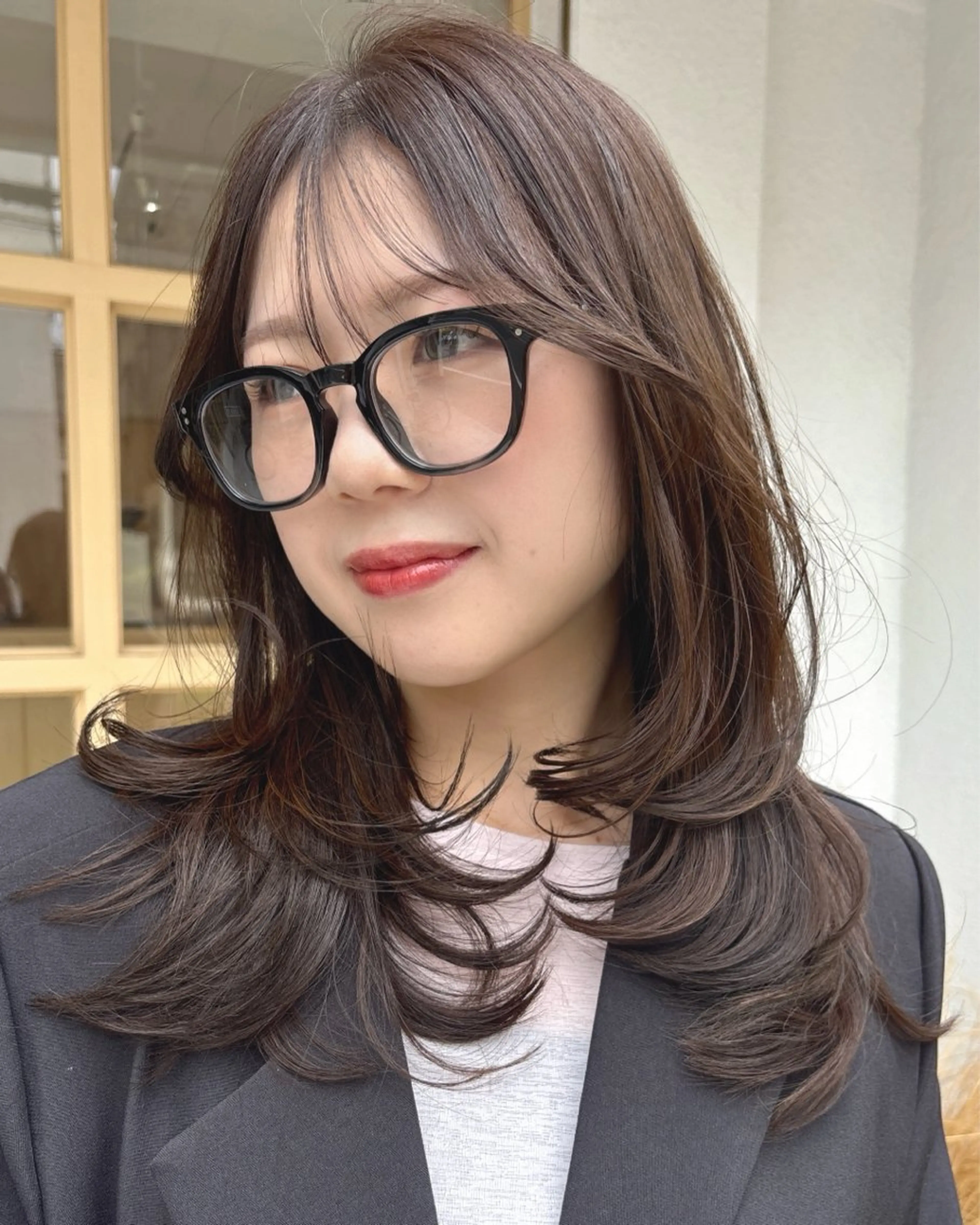 ミディアム ミディアムレイヤー レイヤーカット カット ヘアカラー トリートメント ボブ/ベージュ /MIYUのヘアスタイル