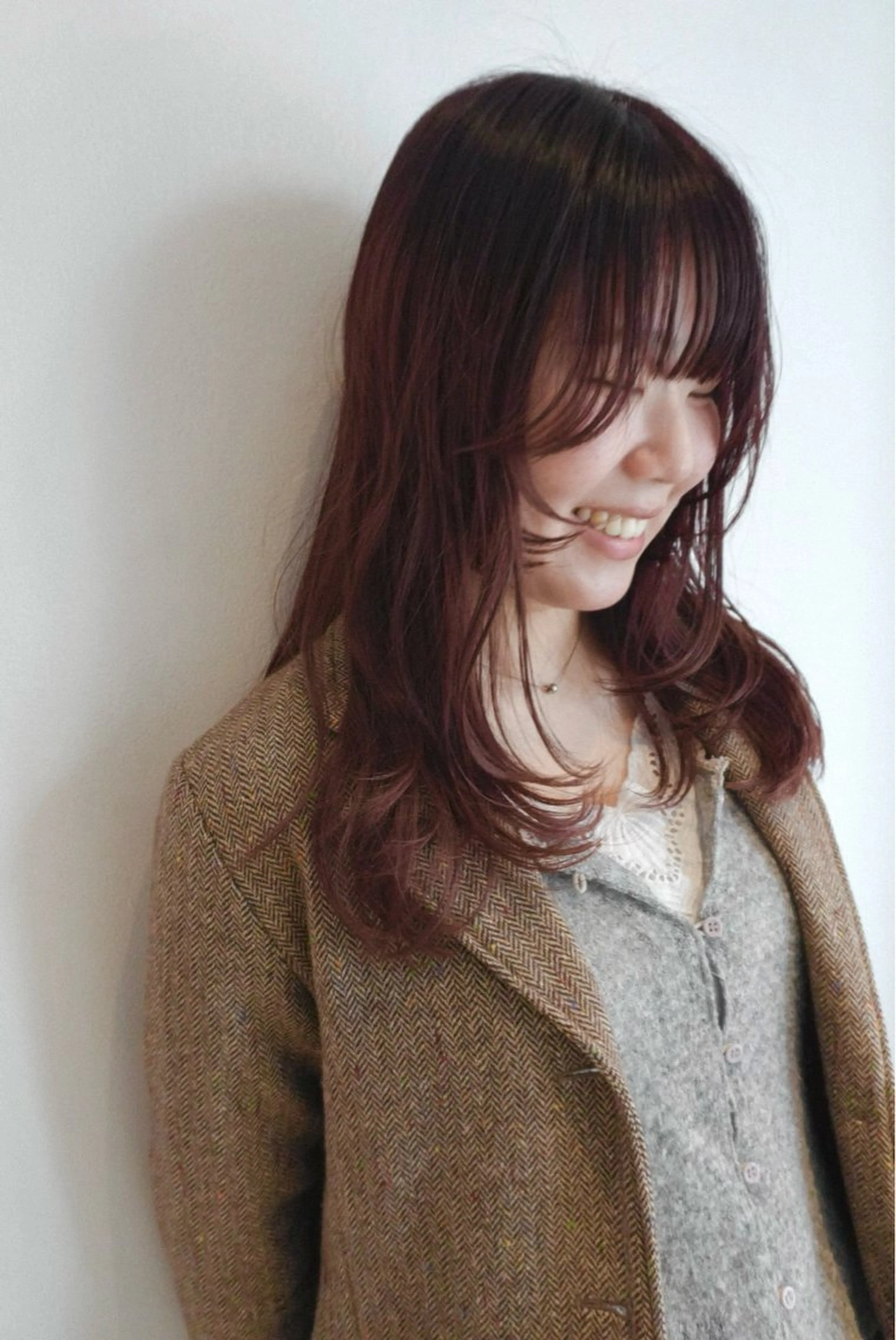 セミロング レイヤーカット haku 芽実のヘアスタイル