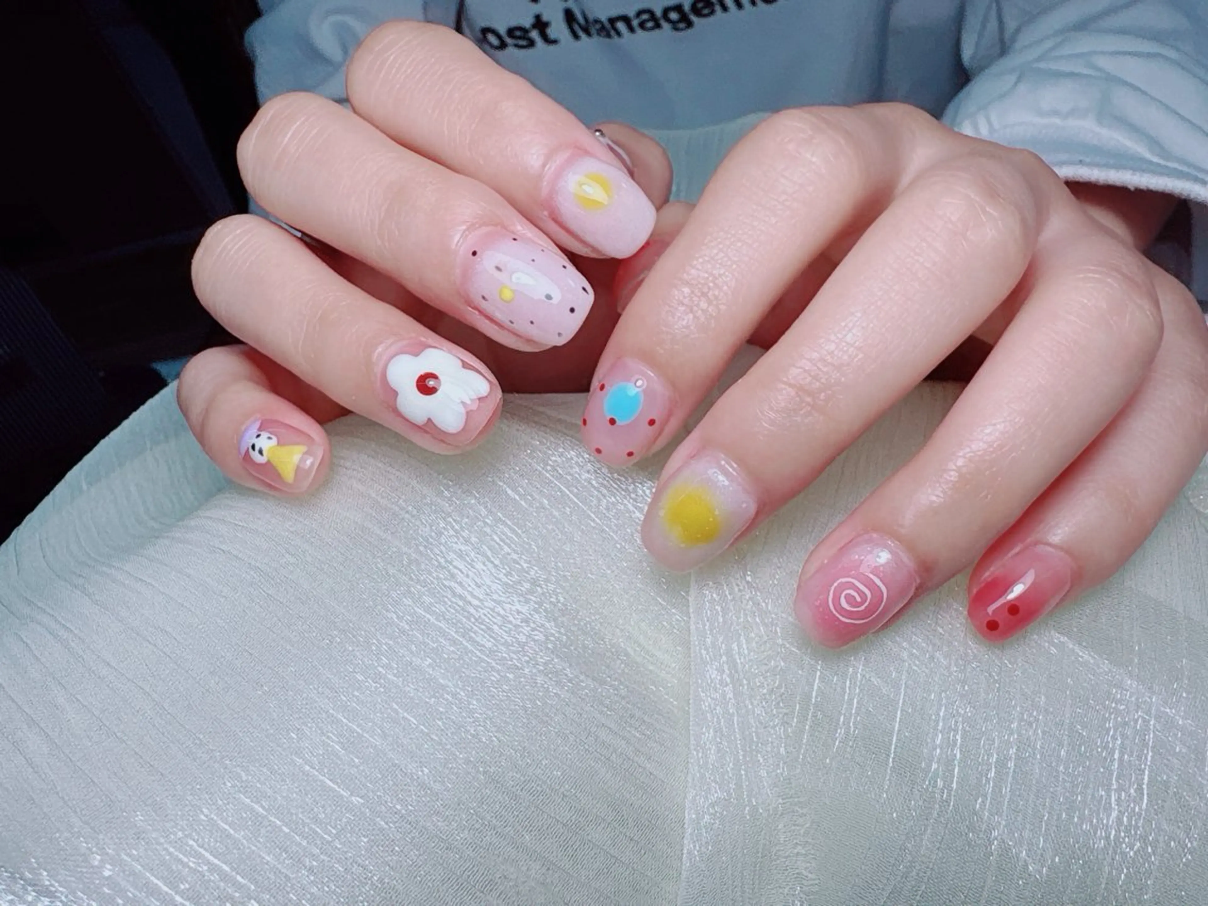 ネイル ハンドネイル Yuxi Beauty salon 【ユーシィー ビューティ サロン】所属・ユーシーネイルサロン 池田公園店のネイルデザイン