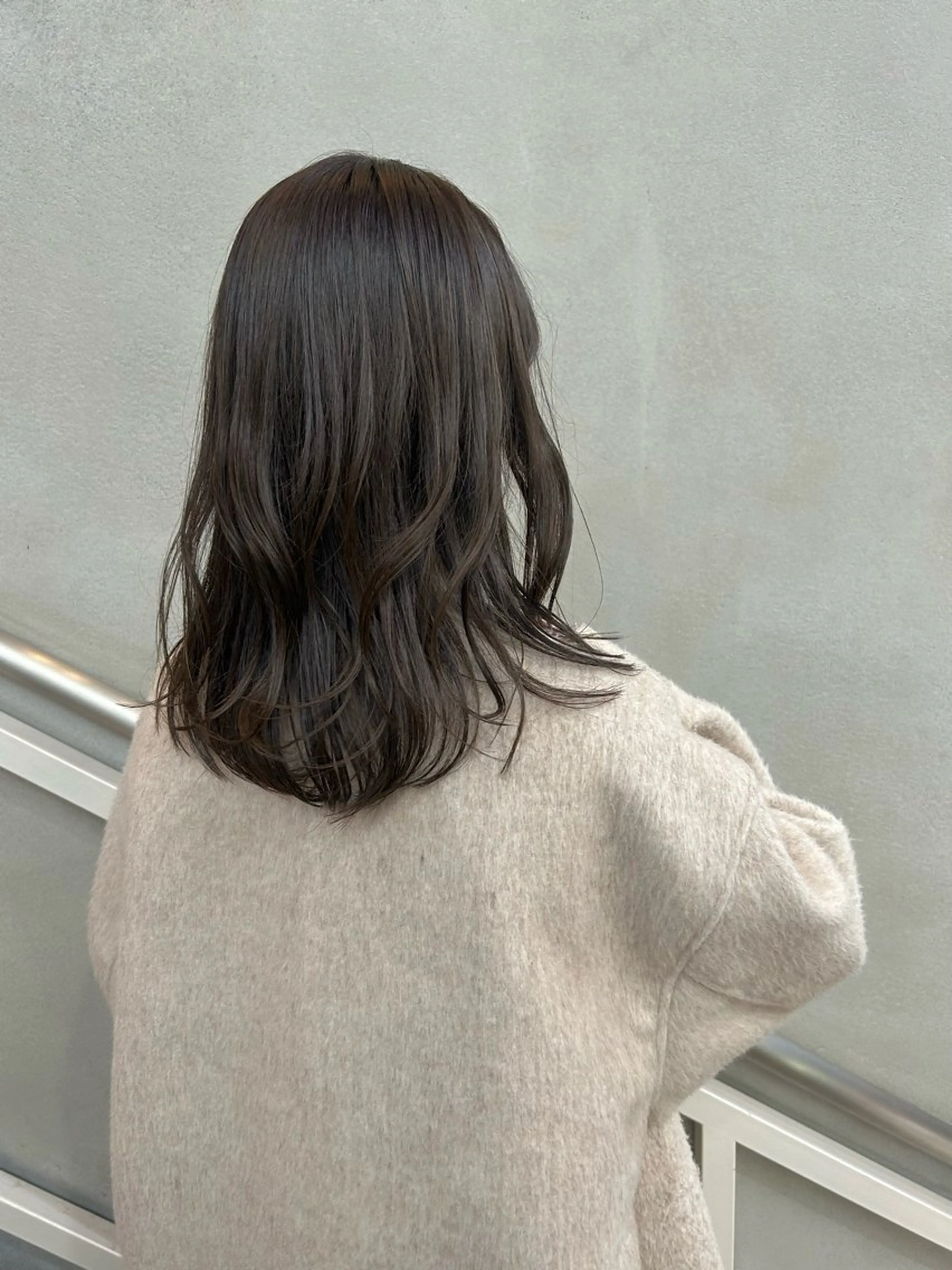 ミディアム カラー 透明感カラー 艶髪に✧ / 透明感 カラー / 冨成のヘアスタイル