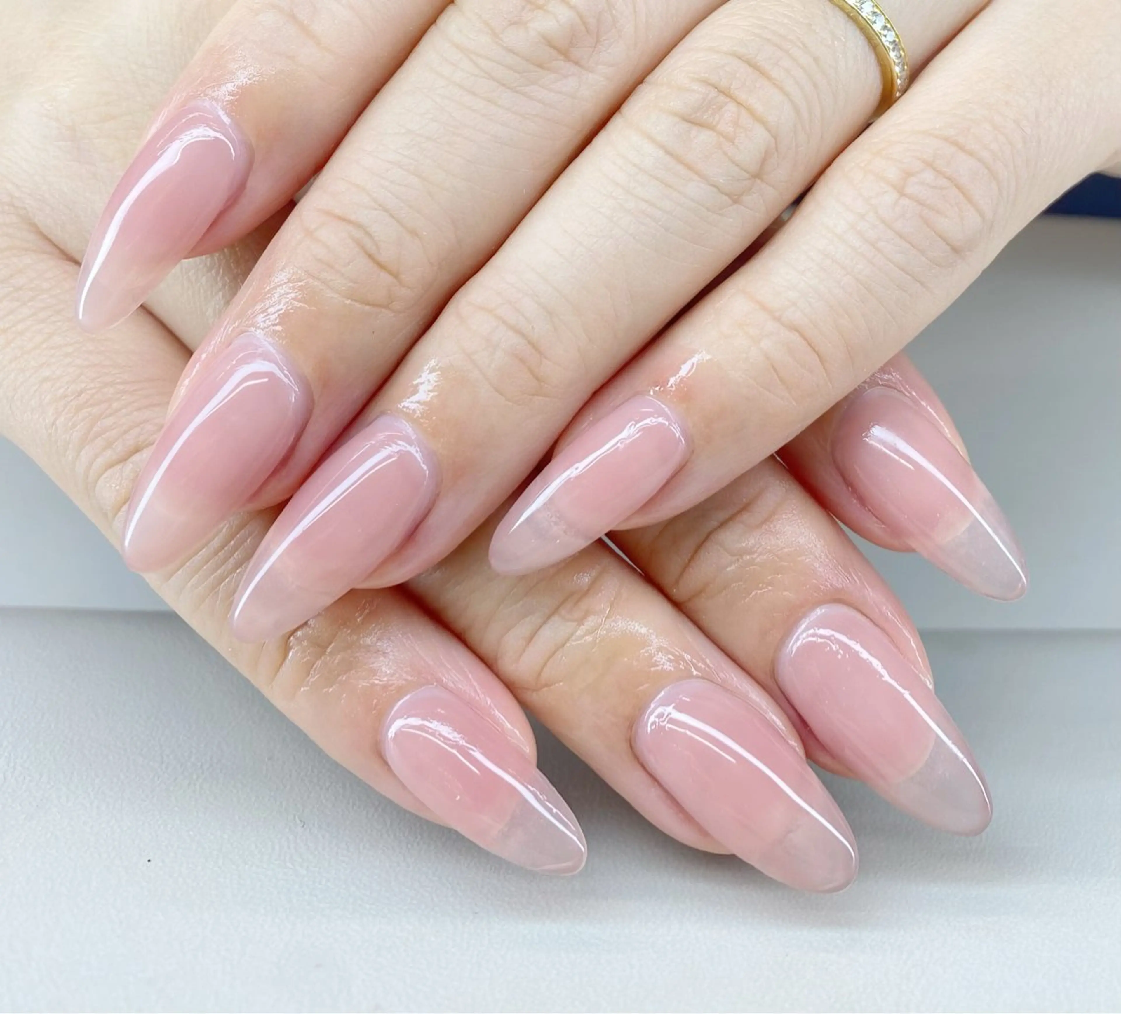 モニター募集　　チップ長さ出し10本　ワンカラーorラメグラデーション　午前のみ予約可能の写真