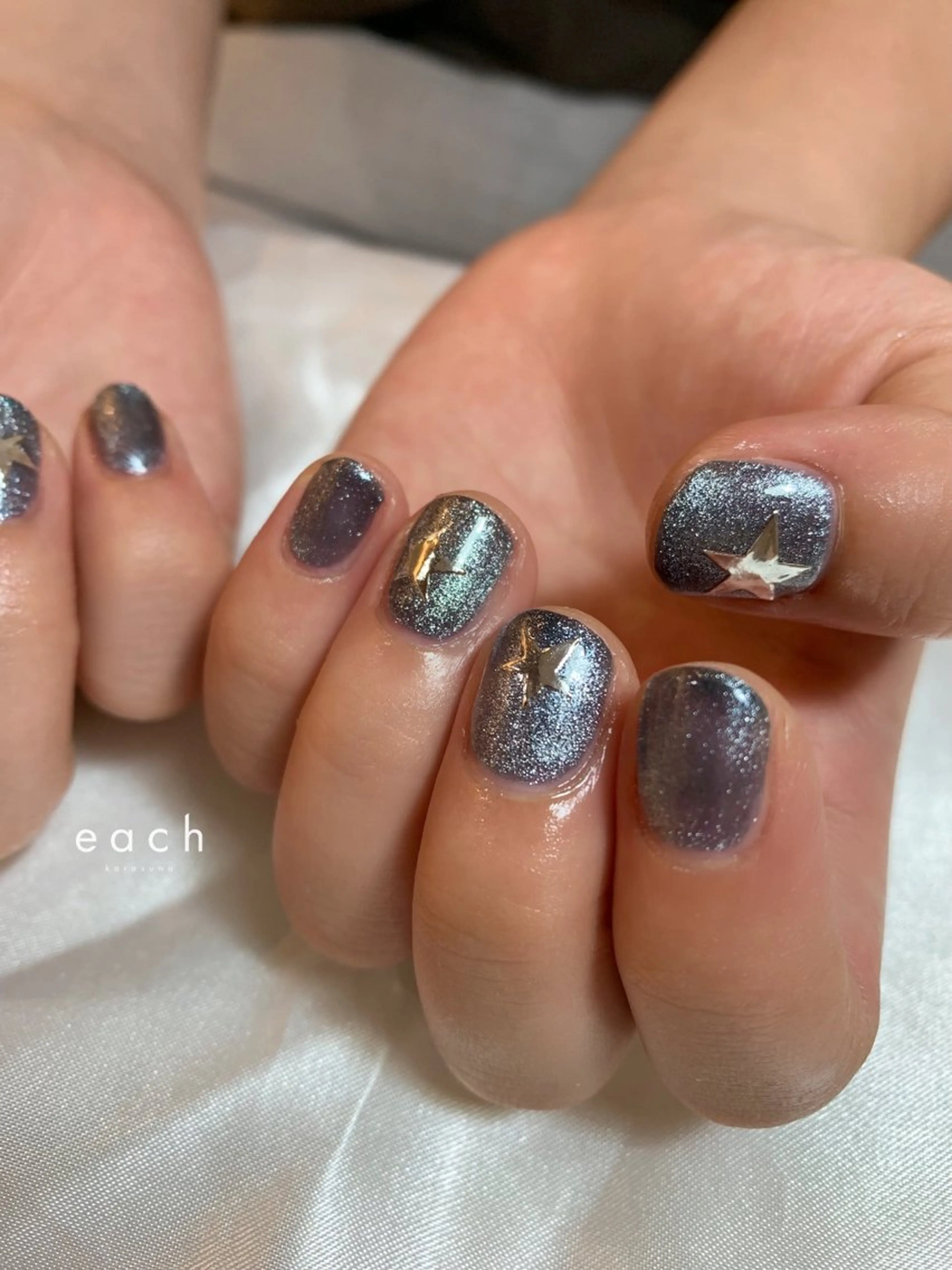 ネイル マグネットネイル each Hibikiのネイルデザイン