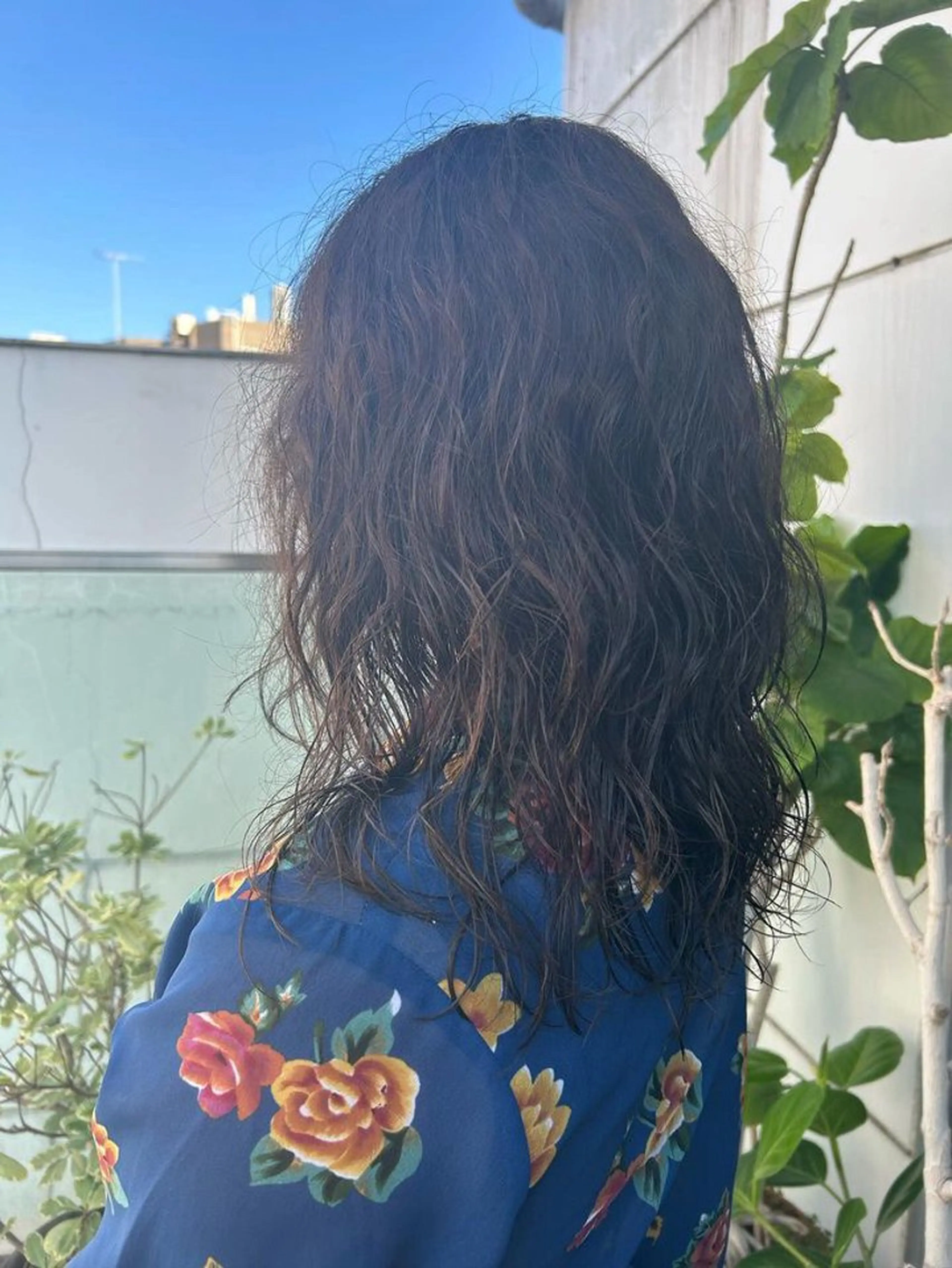 ミディアム パーマ カット パーマ トリートメント 🍋髪質改善× 透明感カラー ジュリのヘアスタイル