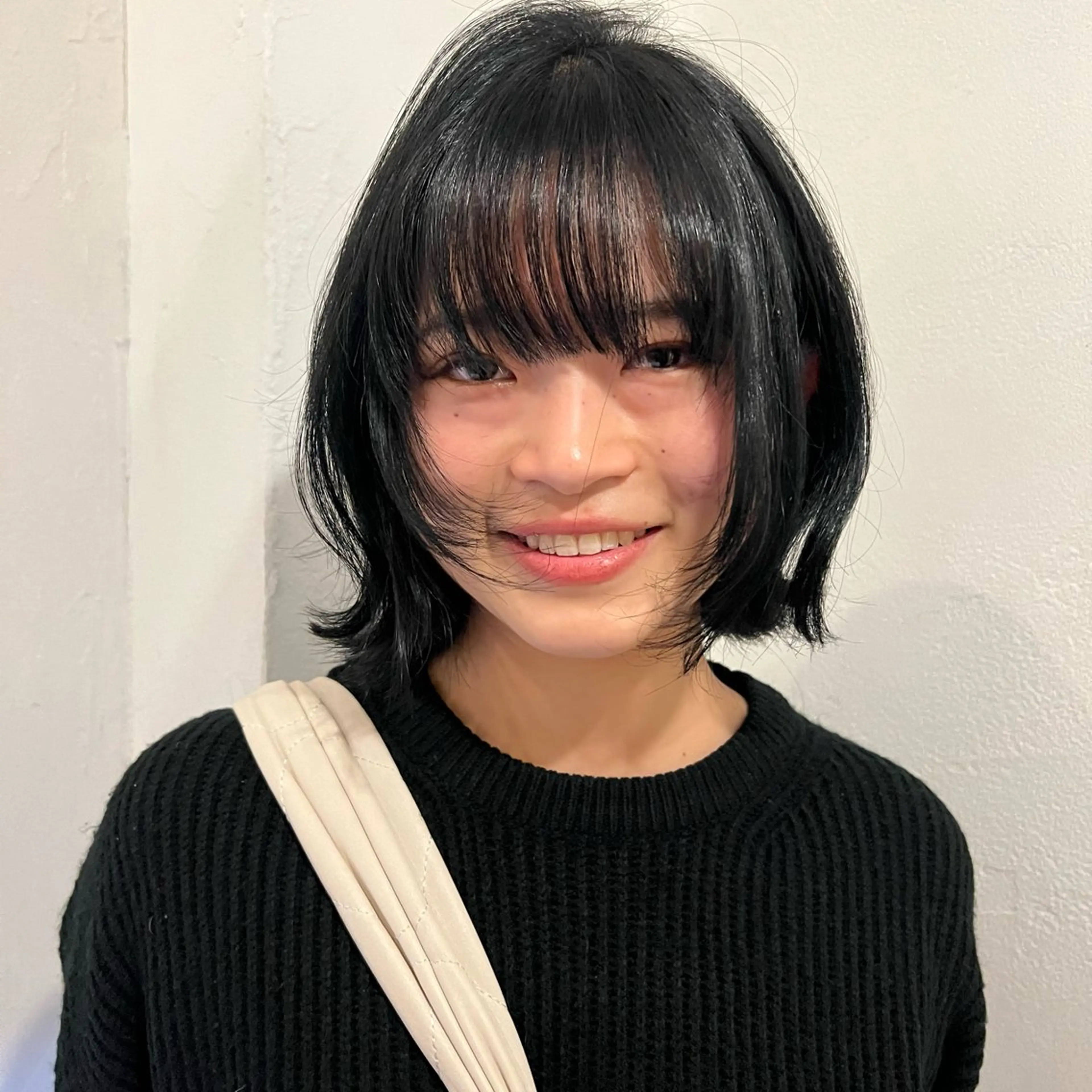 ミディアム カラー Iris.所属・Iris./ kawai nanaのヘアスタイル