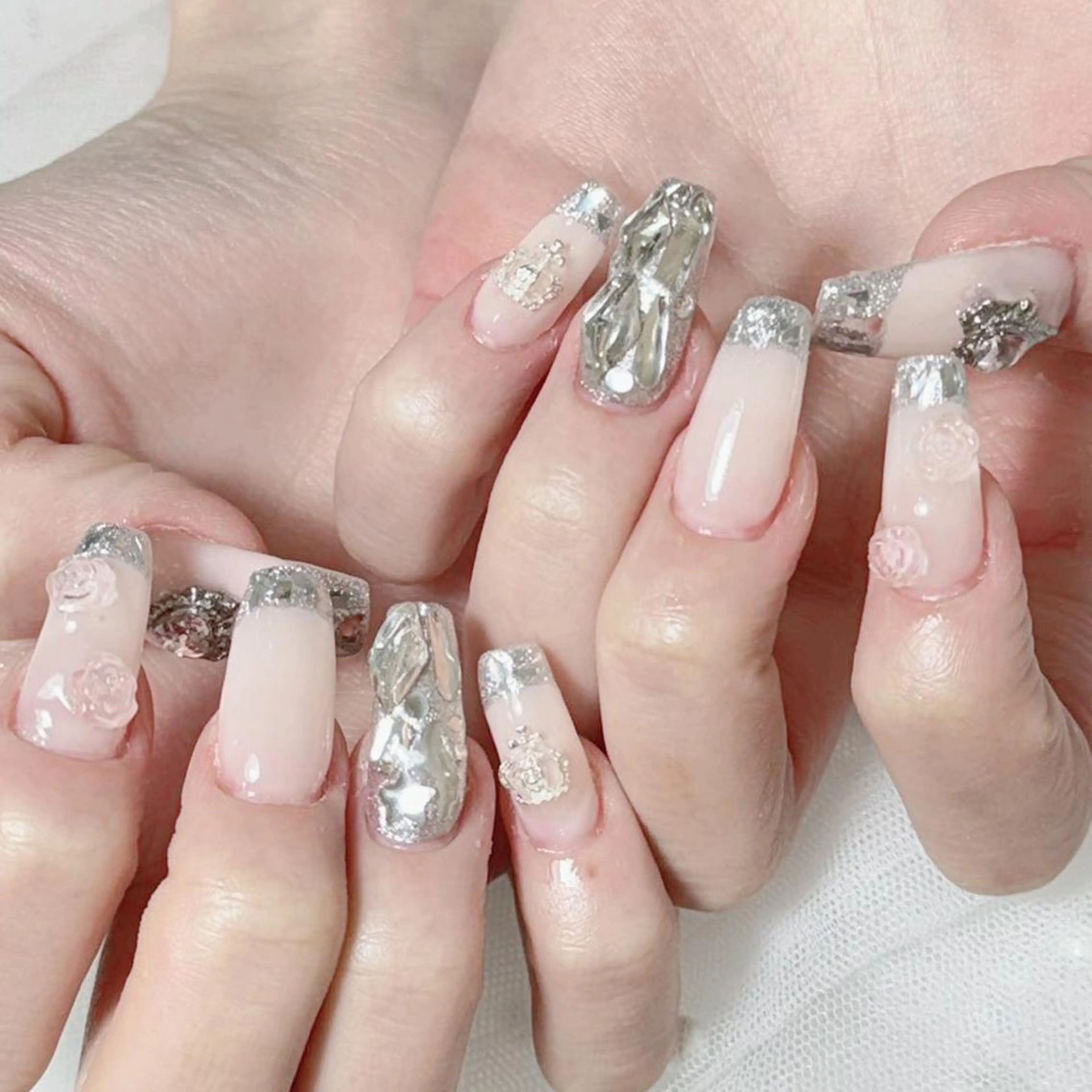 ネイル アートネイル オーロラネイル フラッシュネイル ガーリー キラキラネイル ハンドネイル Diamond NAIL💝のネイルデザイン