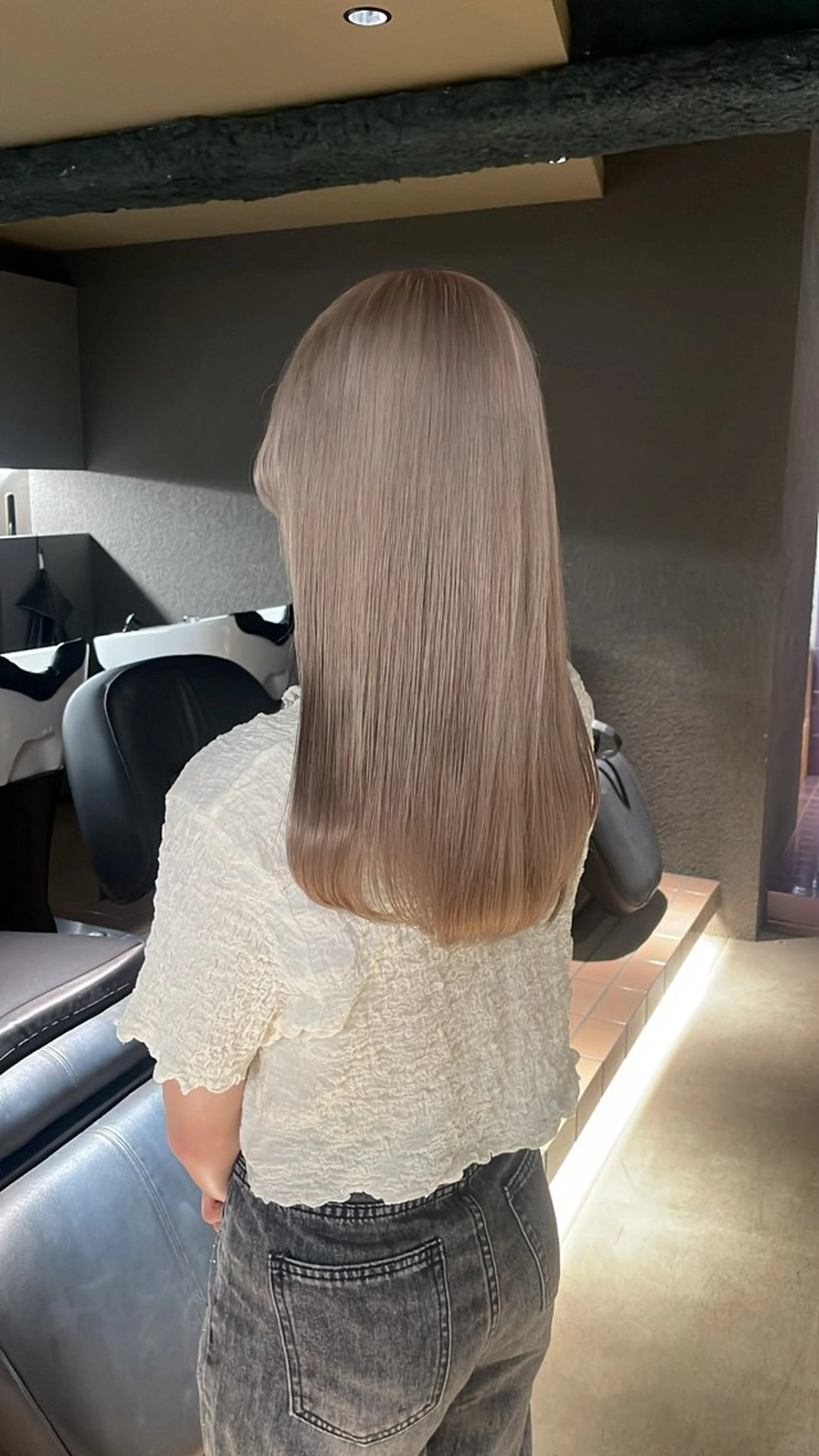 ロング カラー ベージュカラー ブリーチ ブラウンカラー ミルクティーベージュ 名古屋栄♡PELE/ ブリーチ/ハイトーンのヘアスタイル