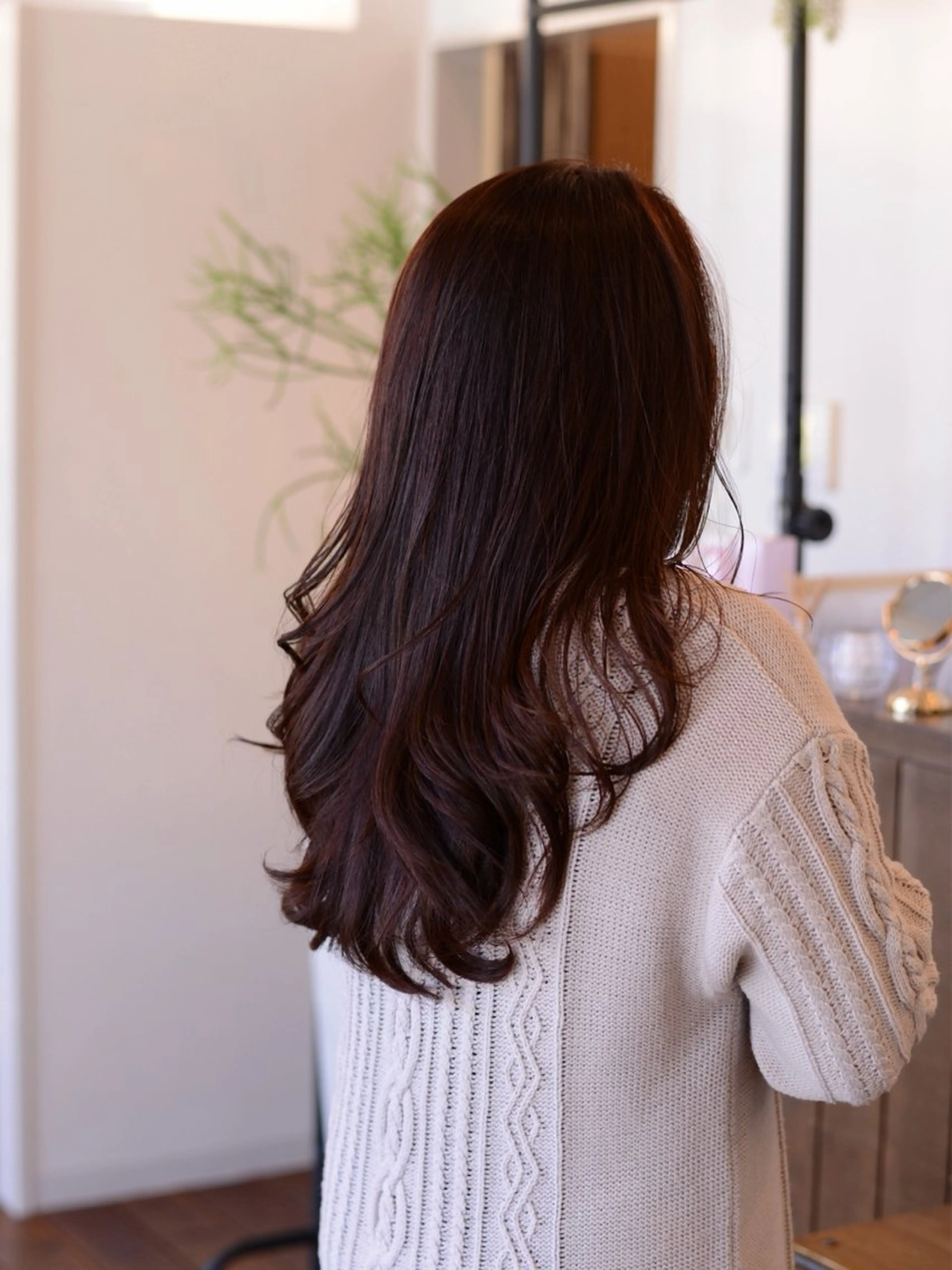 ロング Noie所属・岡村 真衣のヘアスタイル