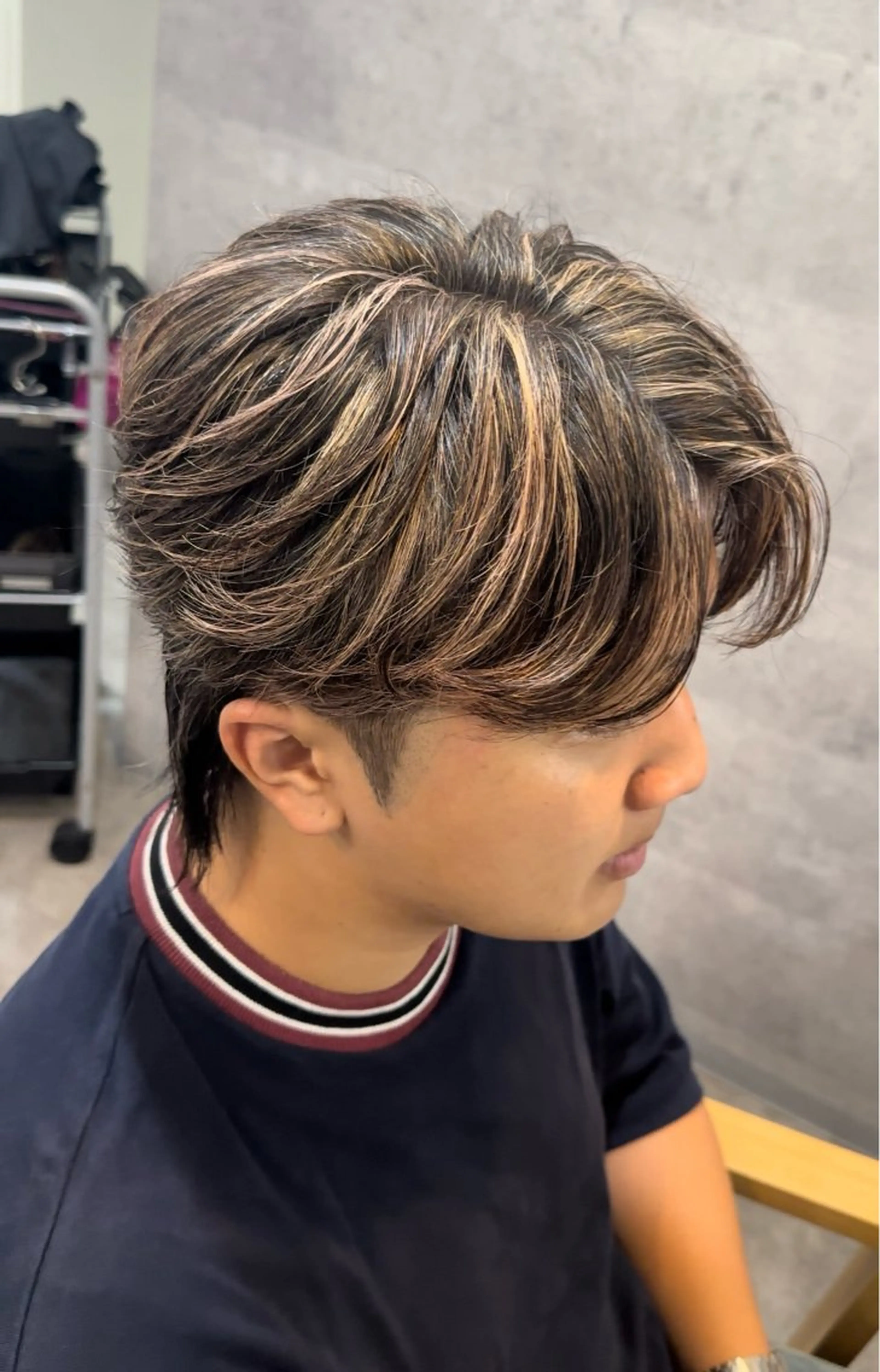 カラー パーマ メンズ メンズハイライト ハイライトカラー Bleachi 大宮West所属・鈴木拓也 メンズカットのヘアスタイル