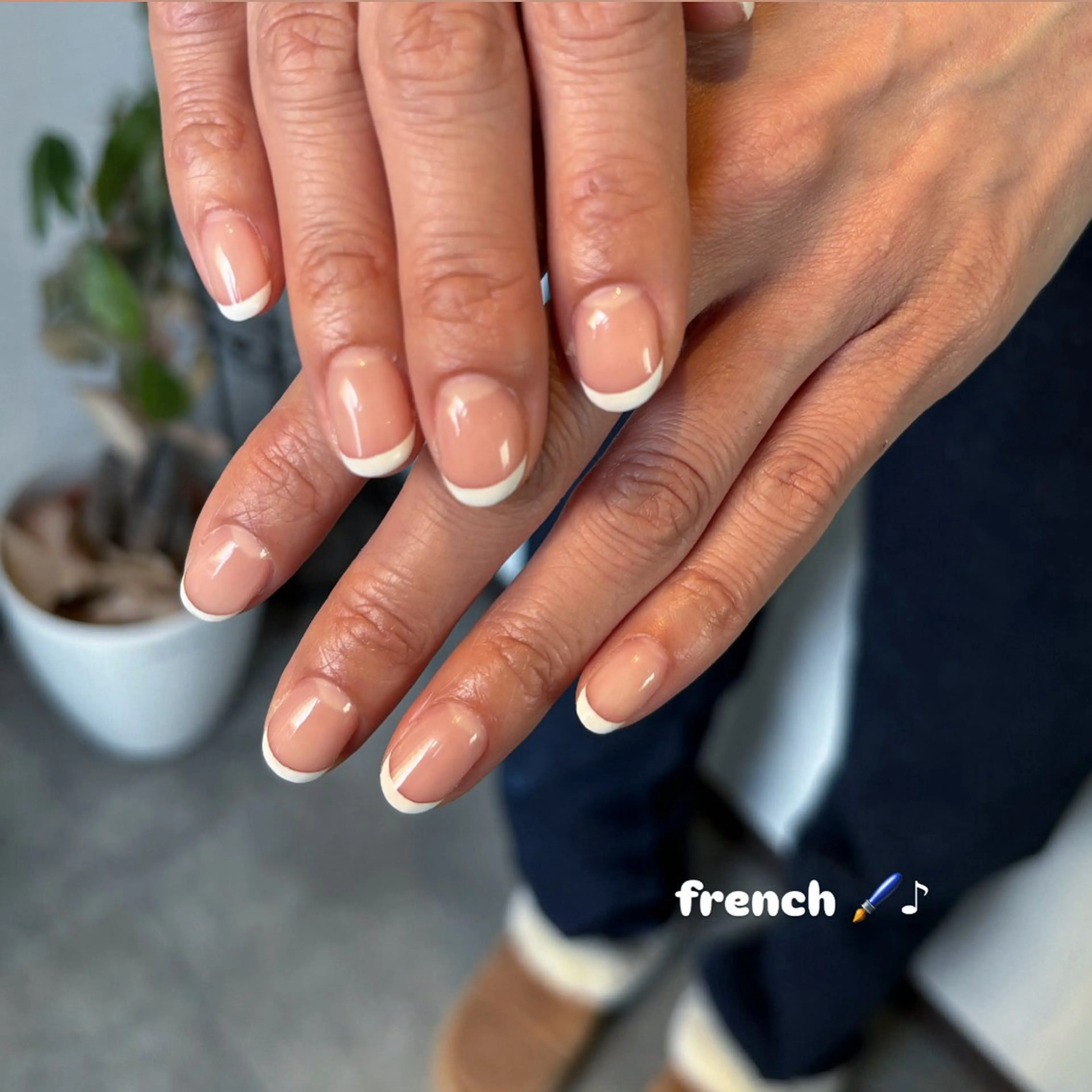 ネイル フレンチネイル 鈴木 結万のネイルデザイン