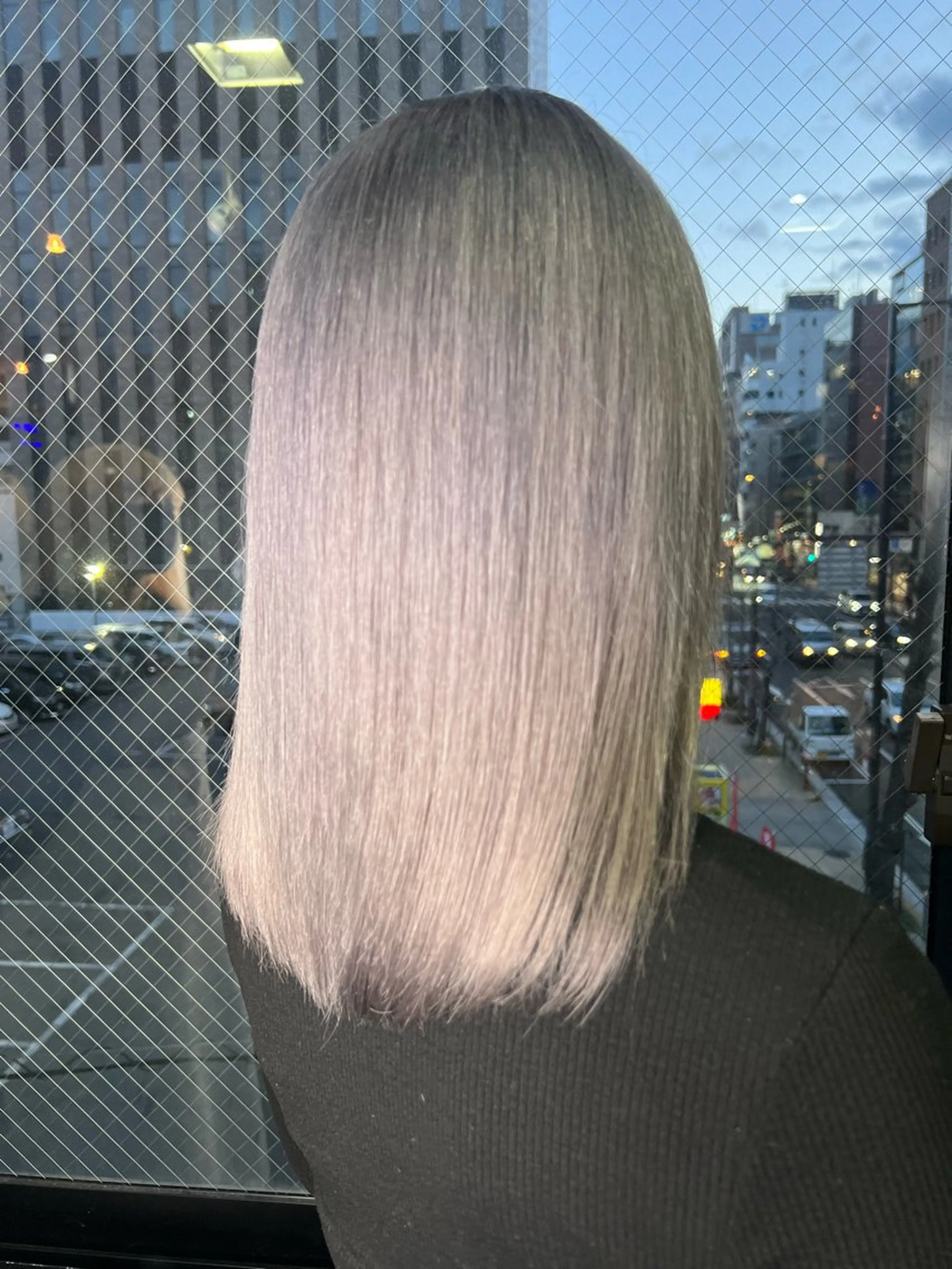 ロング カラー ハイトーンカラー リアム 【LIam】のヘアスタイル