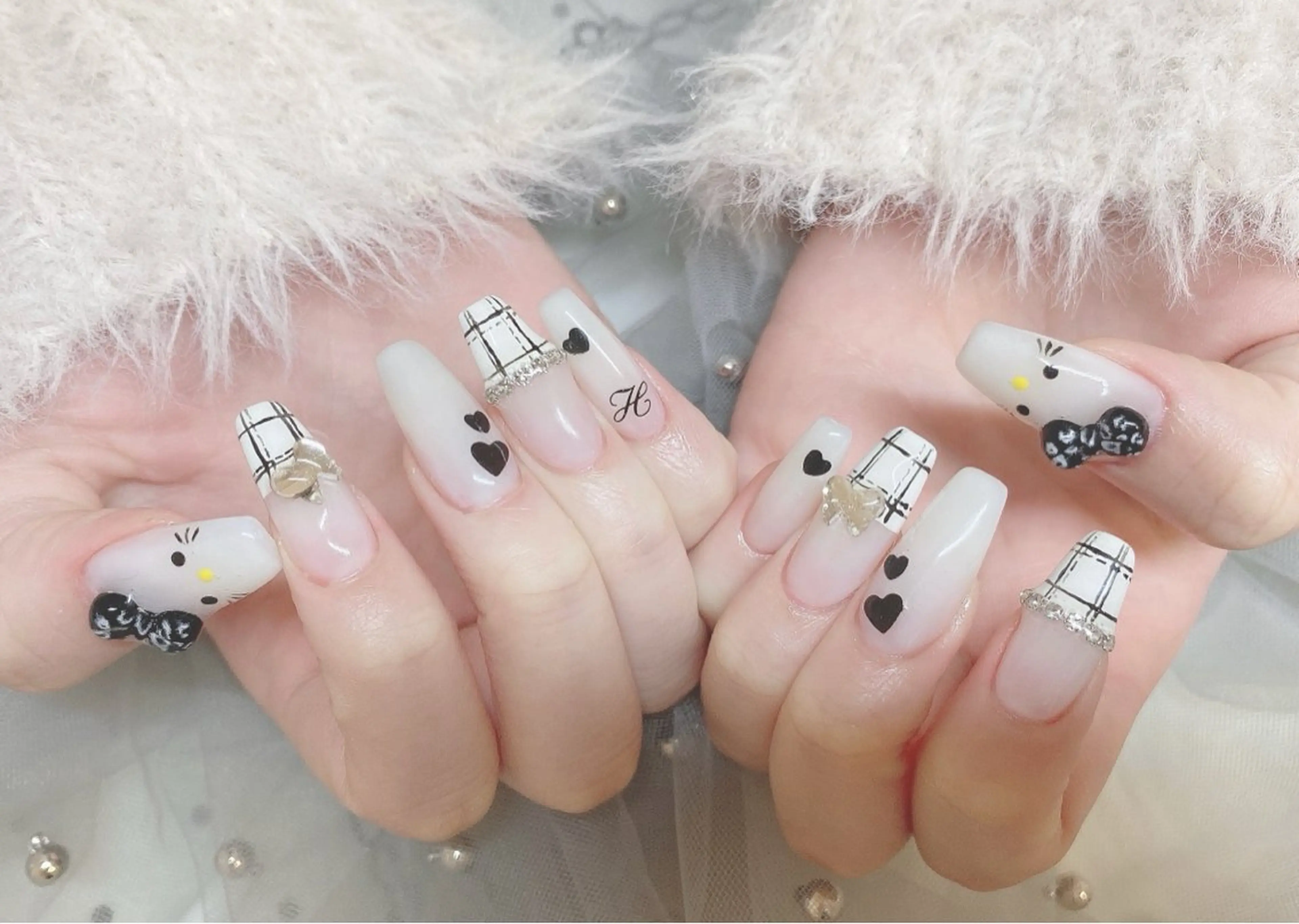 ネイル ハンドネイル PLATA LISAのネイルデザイン