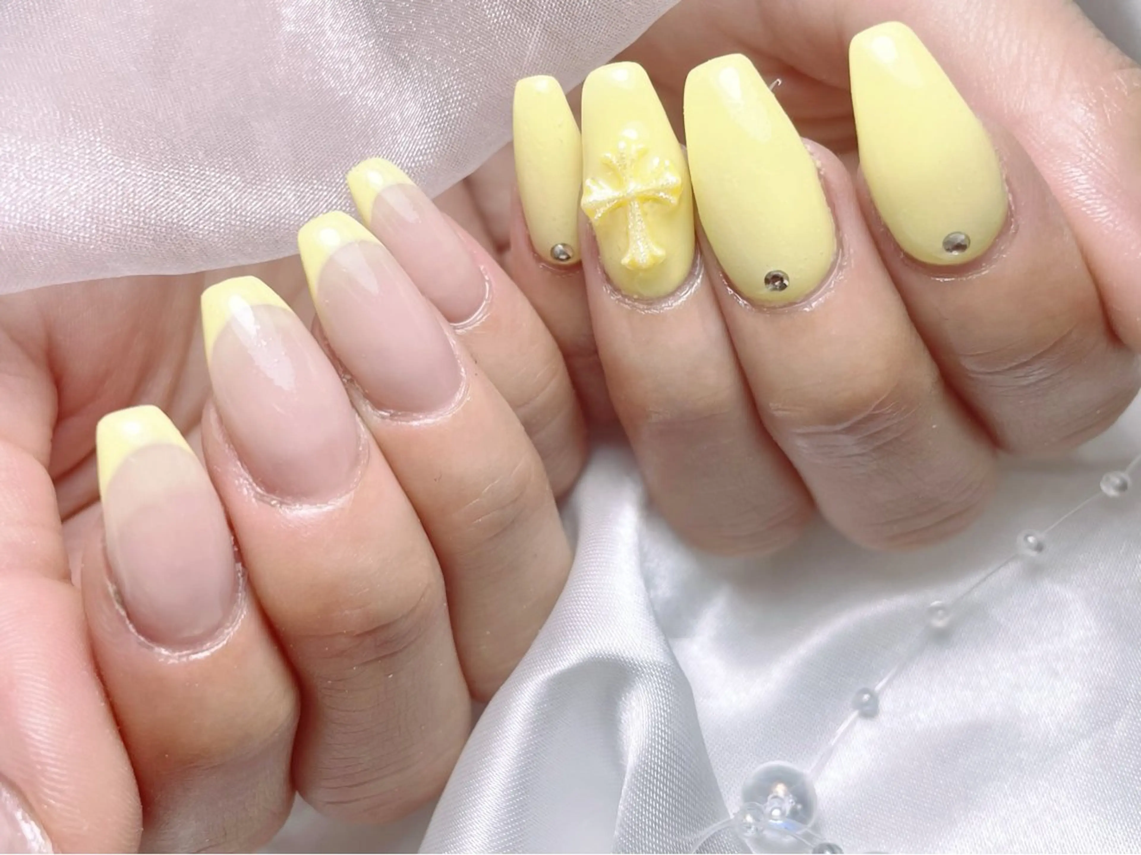 ネイル ジェルネイル パラジェル 春ネイル 黄色 ハンドネイル ゆりか ジョアアンジェ福島のネイルデザイン