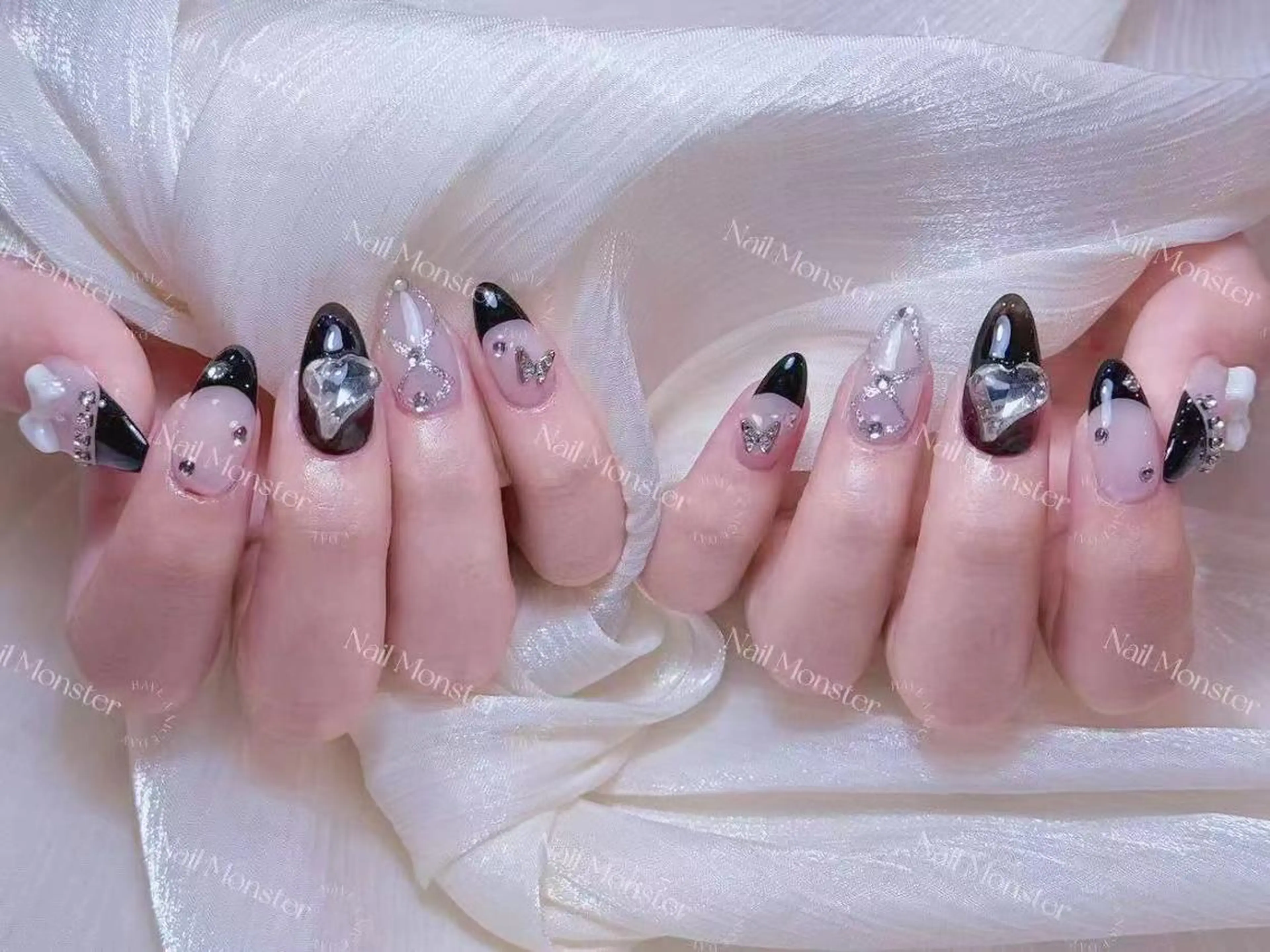 ネイル yu ri 🌹のネイルデザイン