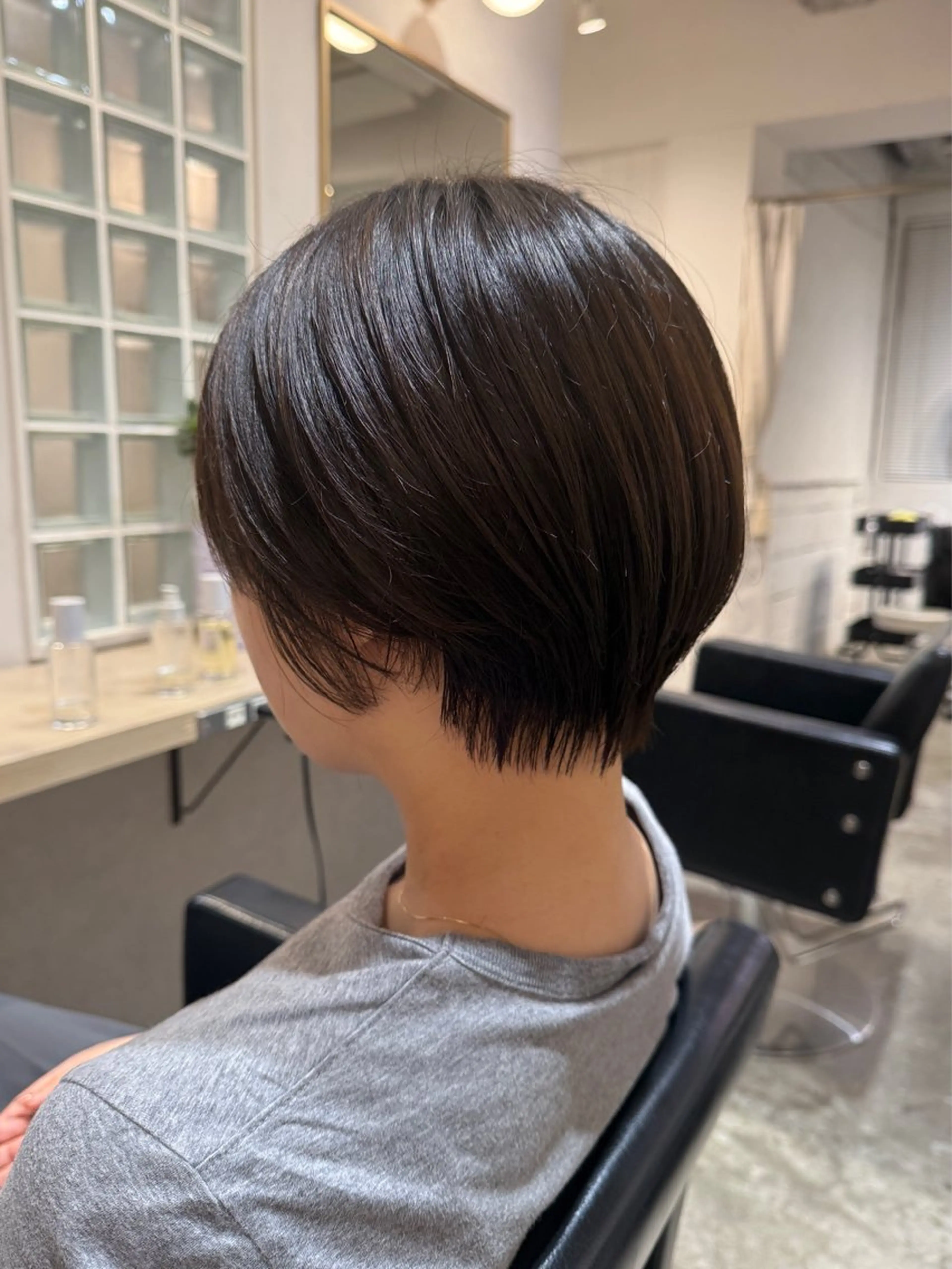 ショート 伊藤 まみのヘアスタイル