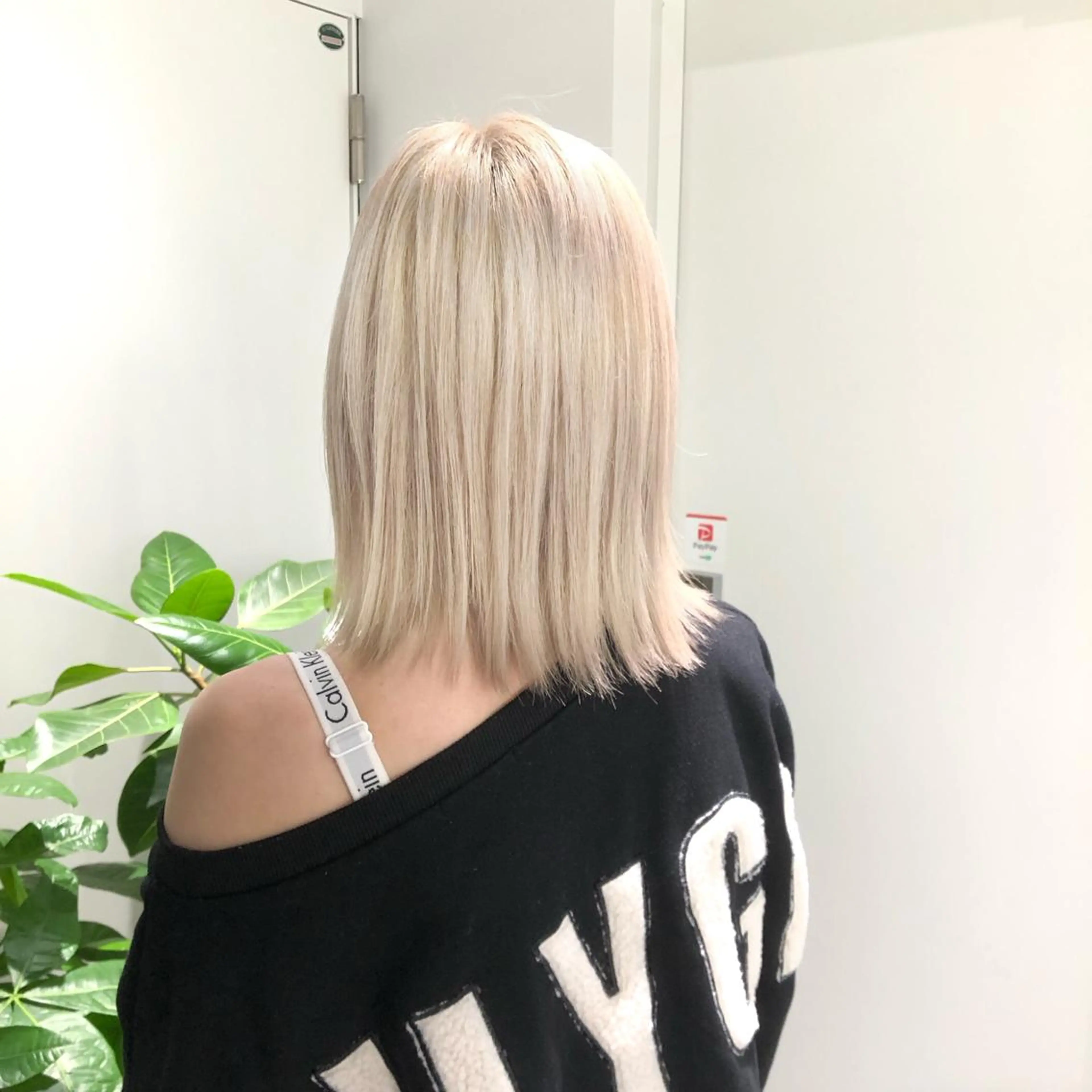 ミディアム カラー ブロンド ホワイトブロンド 矢島颯哉/ハイトーン ブリーチカラー💎のヘアスタイル