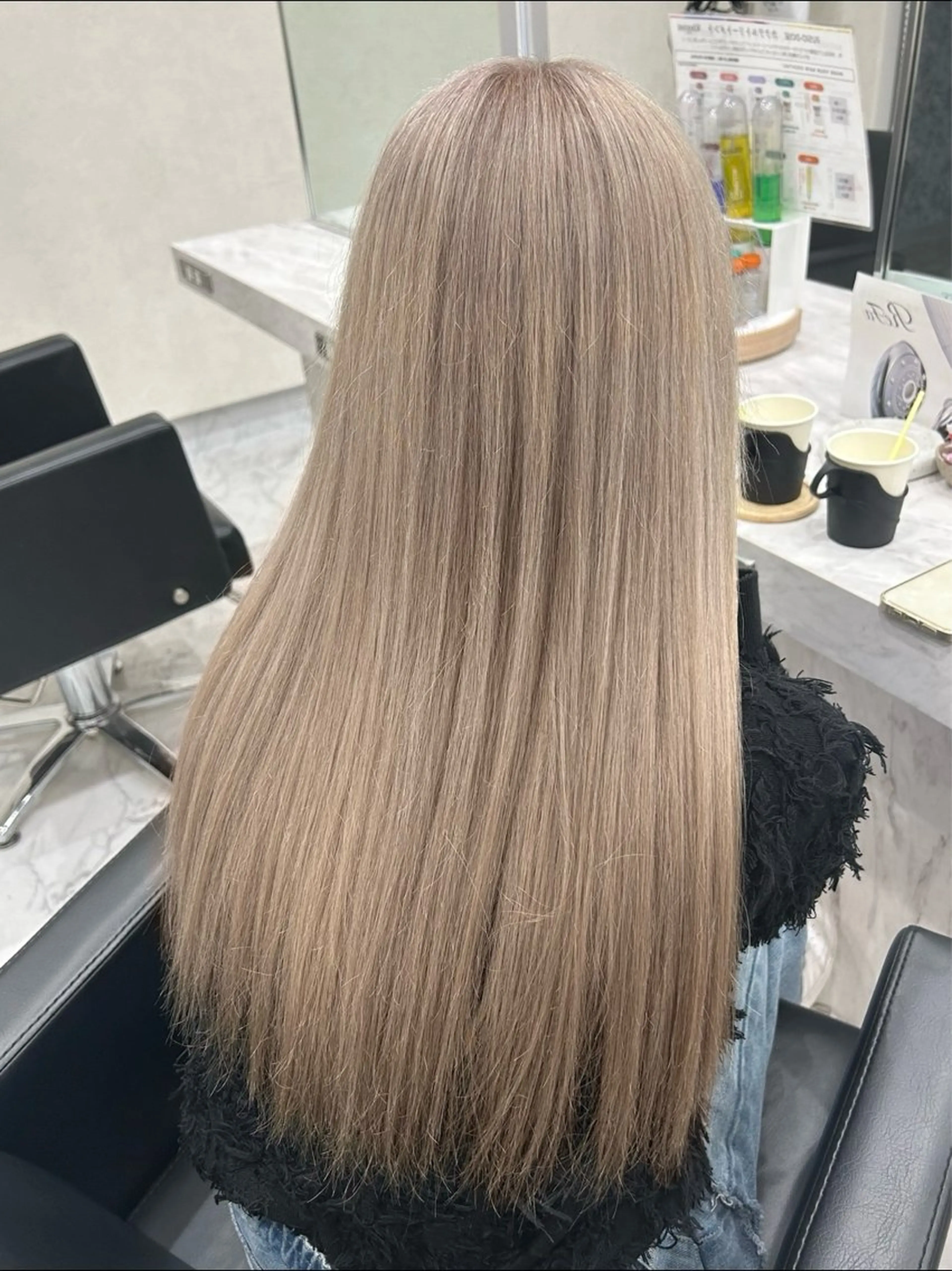 セミロング カラー ヘアカラー ハイトーン/韓国風 🤍Nacchi🐈のマツエク・マツパデザイン