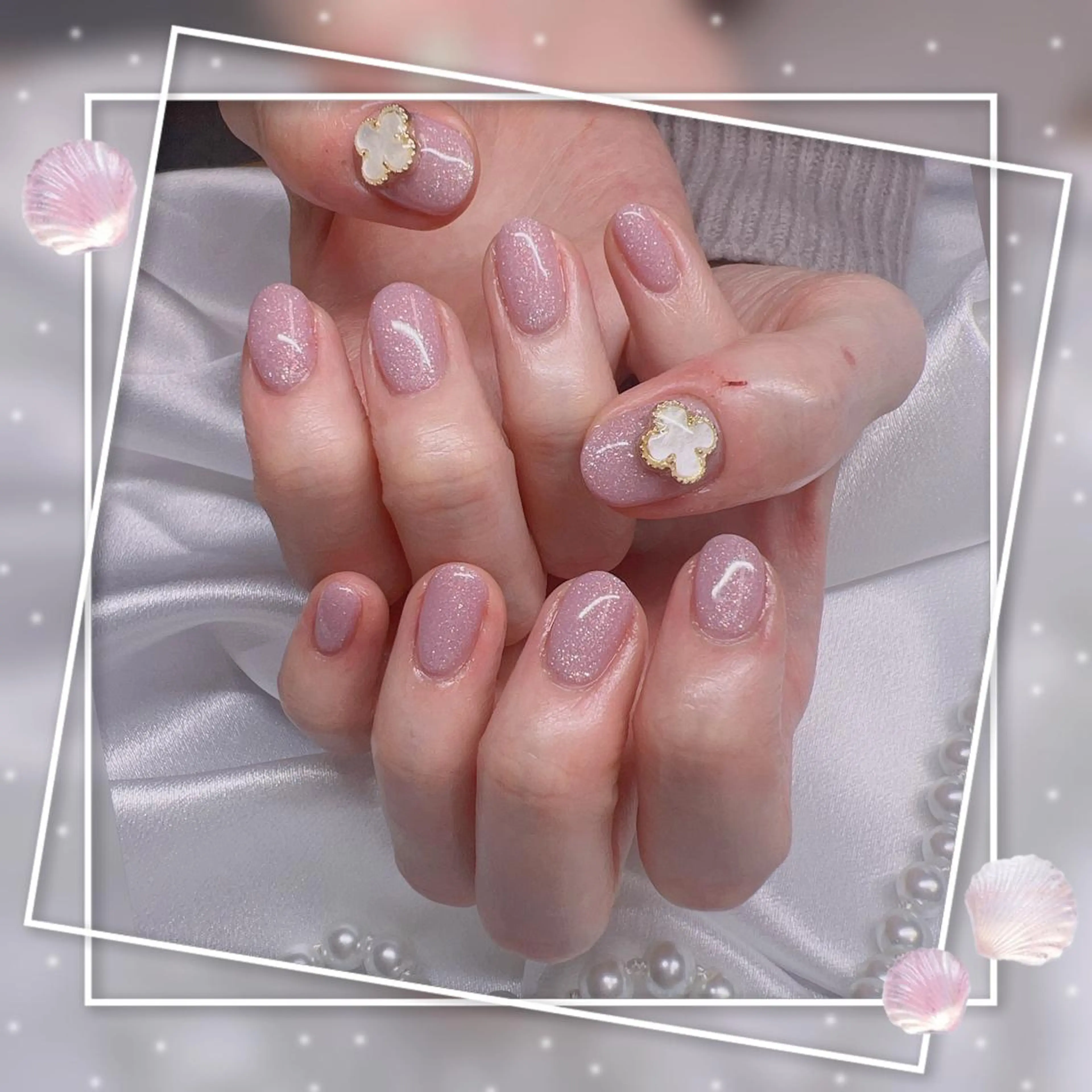 ネイル フレンチネイル キラキラネイル 韓国ネイル マグネットネイル マグネットフレンチ Chill Nailsalonのネイルデザイン