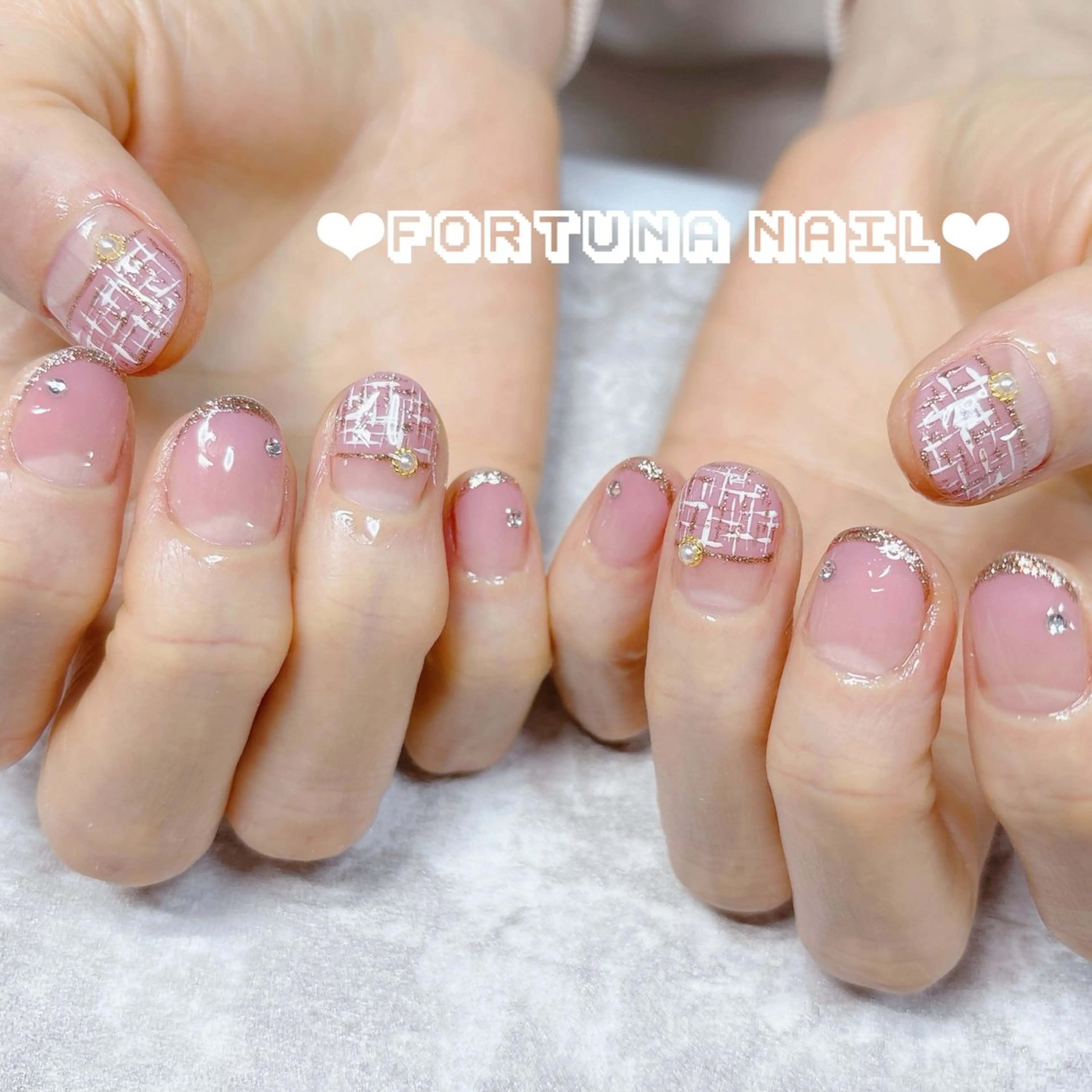 ネイル フレンチネイル ハンドネイル Nail •Head スパFortunaのネイルデザイン
