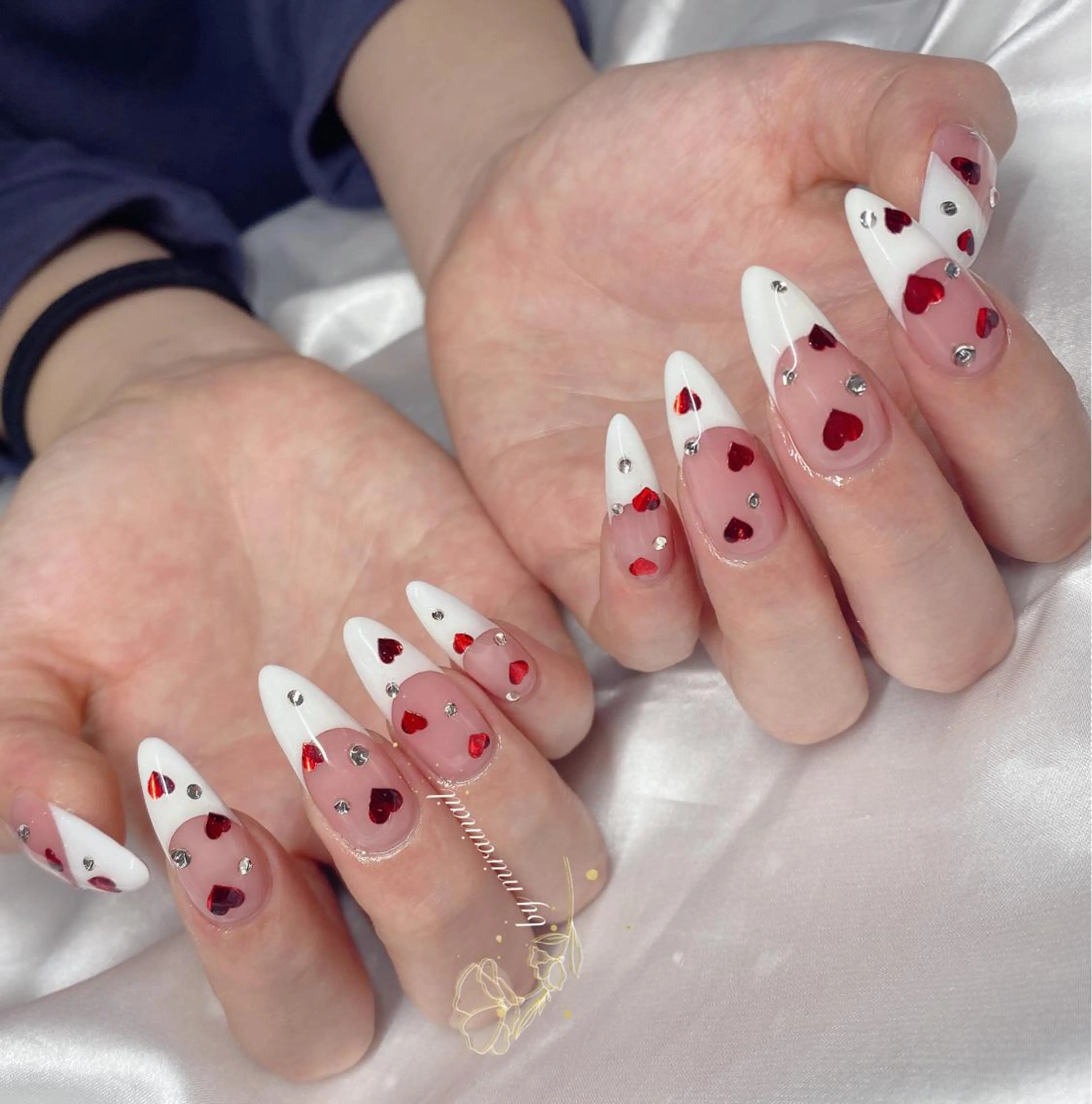 ネイル ネイルサロン 9Carats神田のネイルデザイン