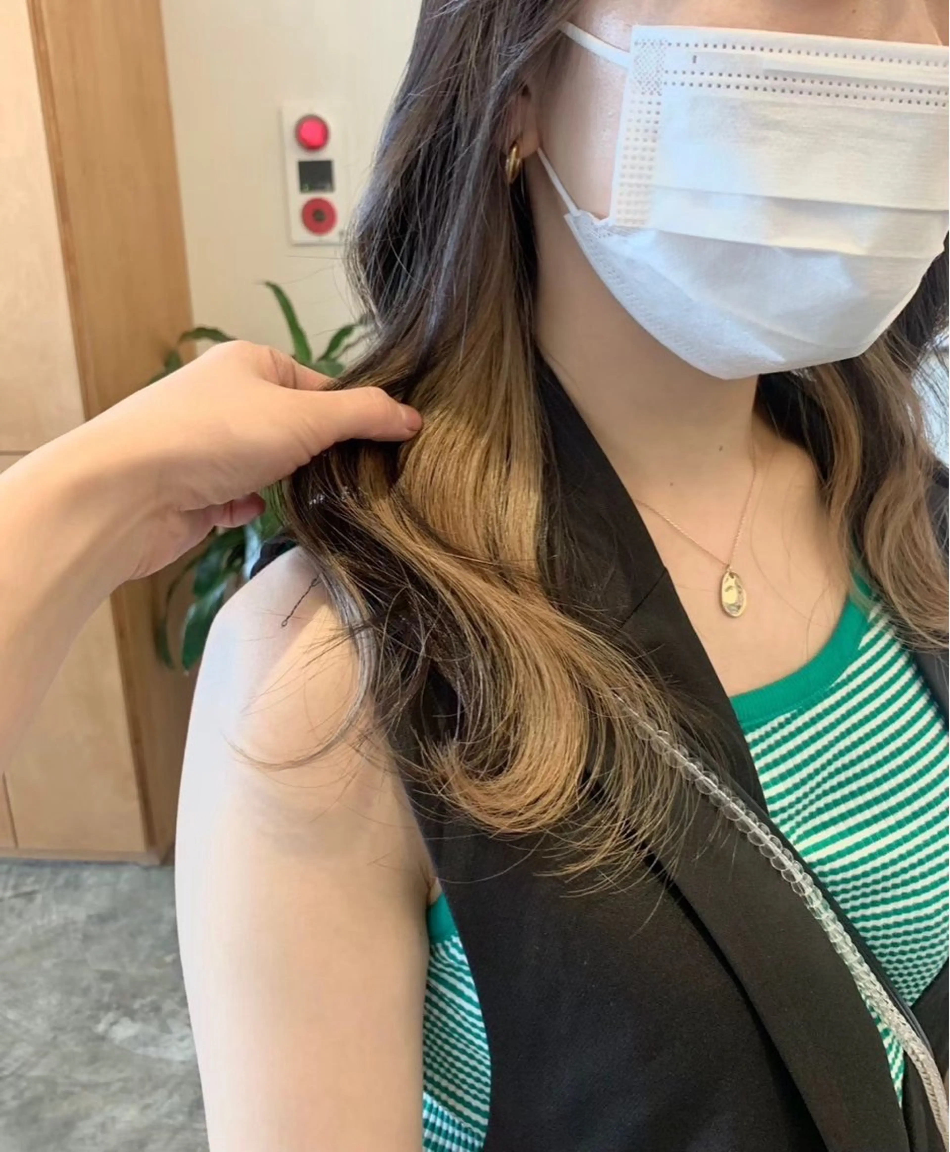 ちら見せイヤリングカラー✨️の写真