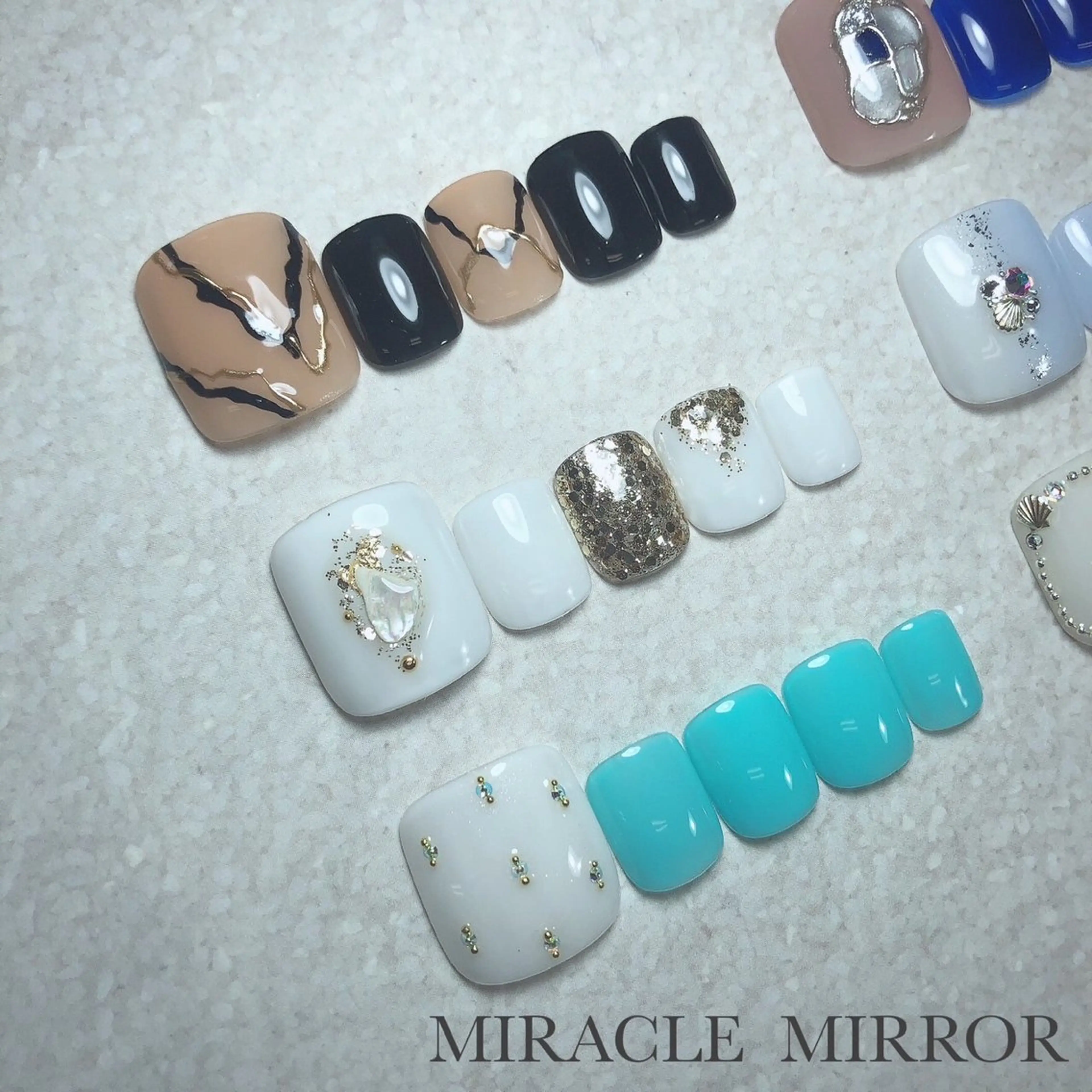 ネイル ミラクルミラー 町野のネイルデザイン