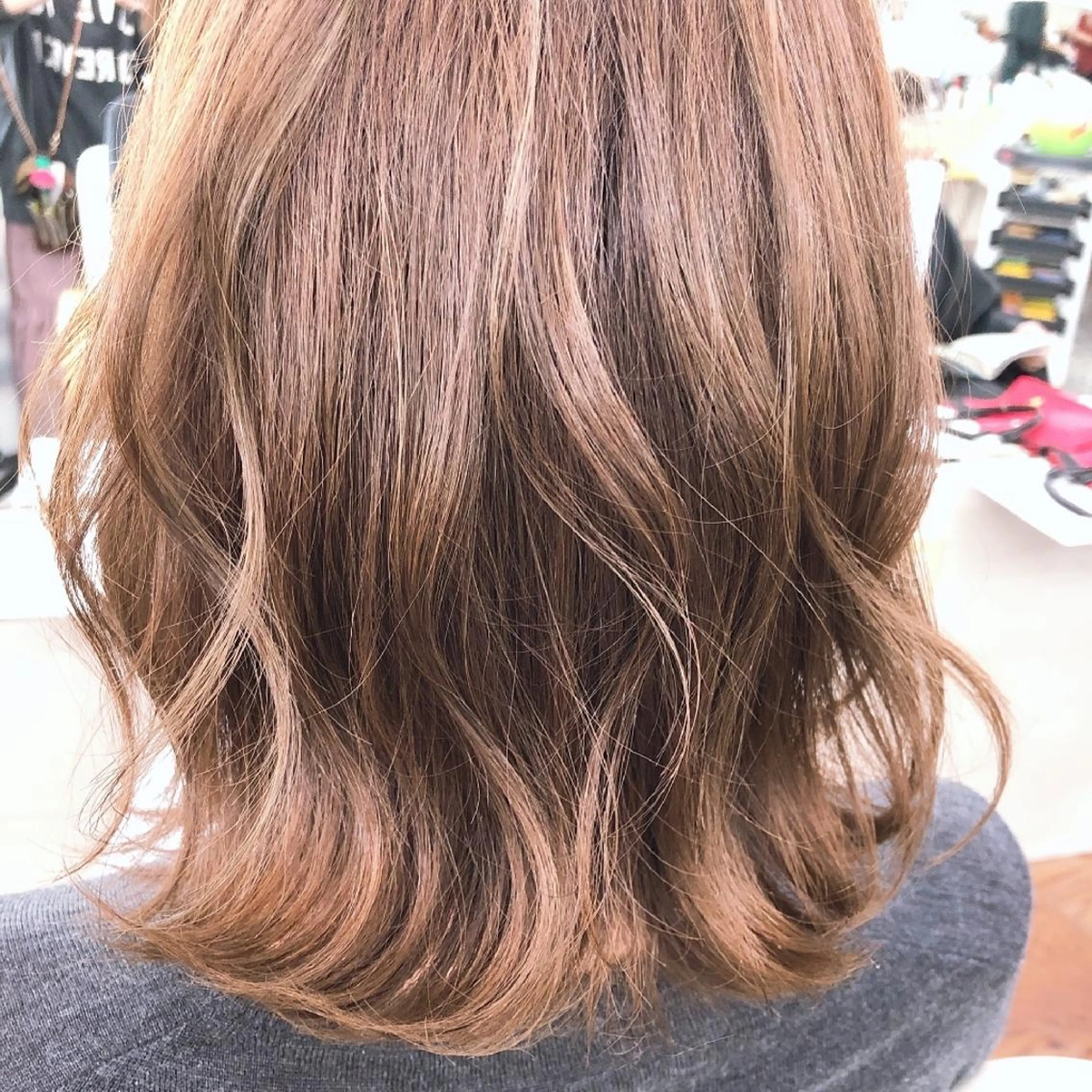 セミロング カラー 鶴田 風雅のヘアスタイル