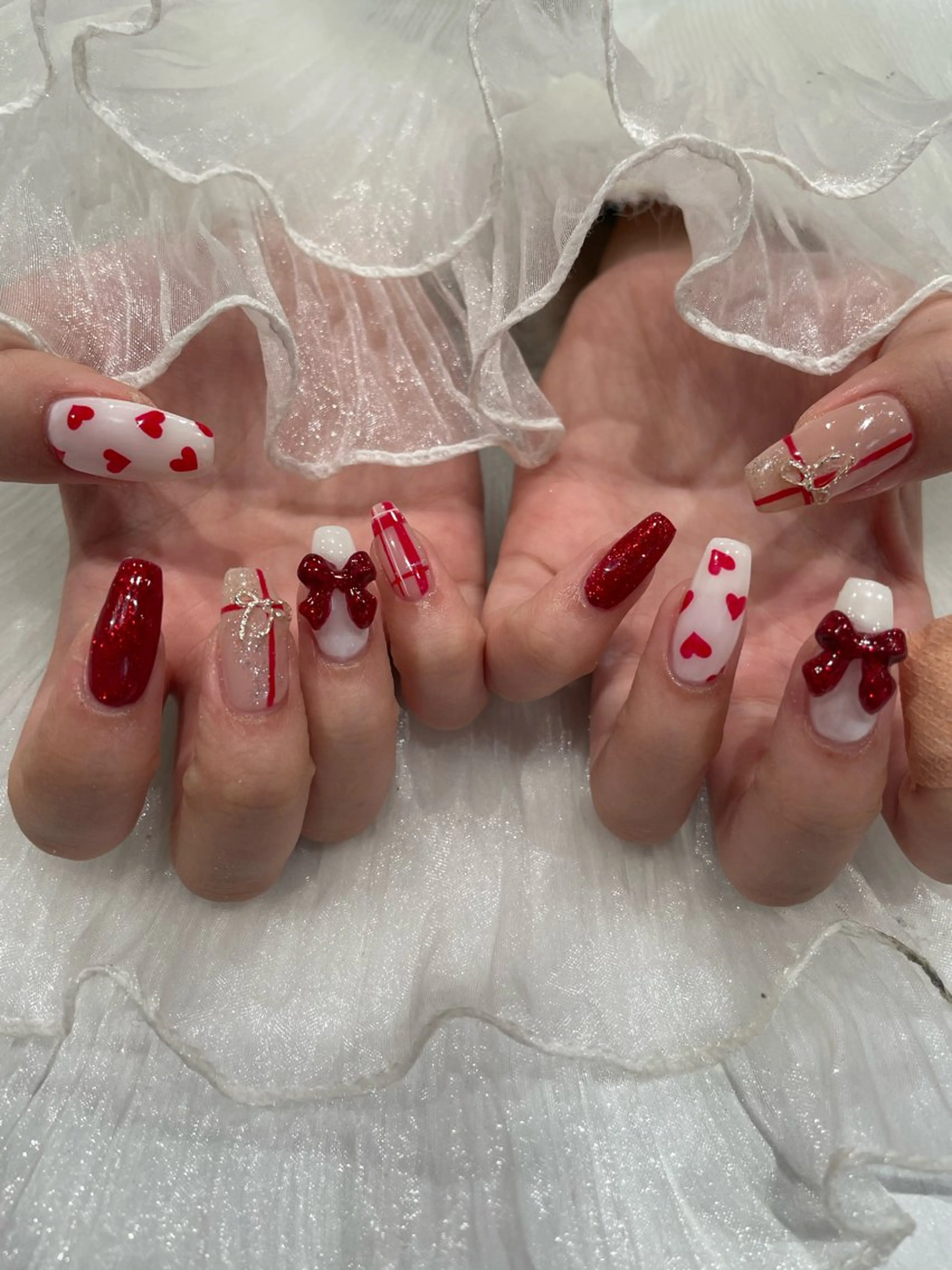 ネイル ハンドネイル ‪るか/‪透明感 カラー/アレンジのヘアスタイル