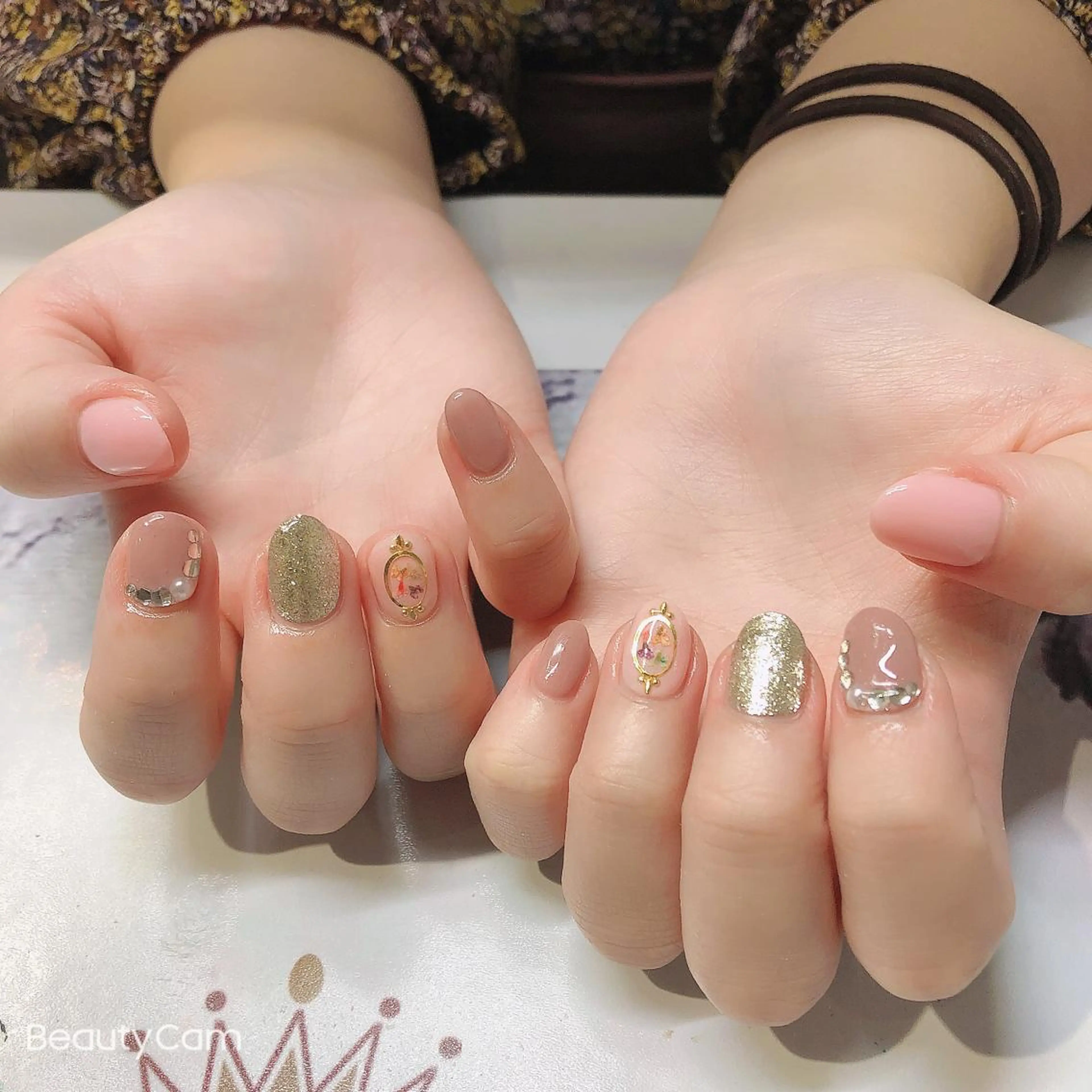 ネイル Guarendo錦糸町店所属・ガレンドウ 白澤 愛子のネイルデザイン