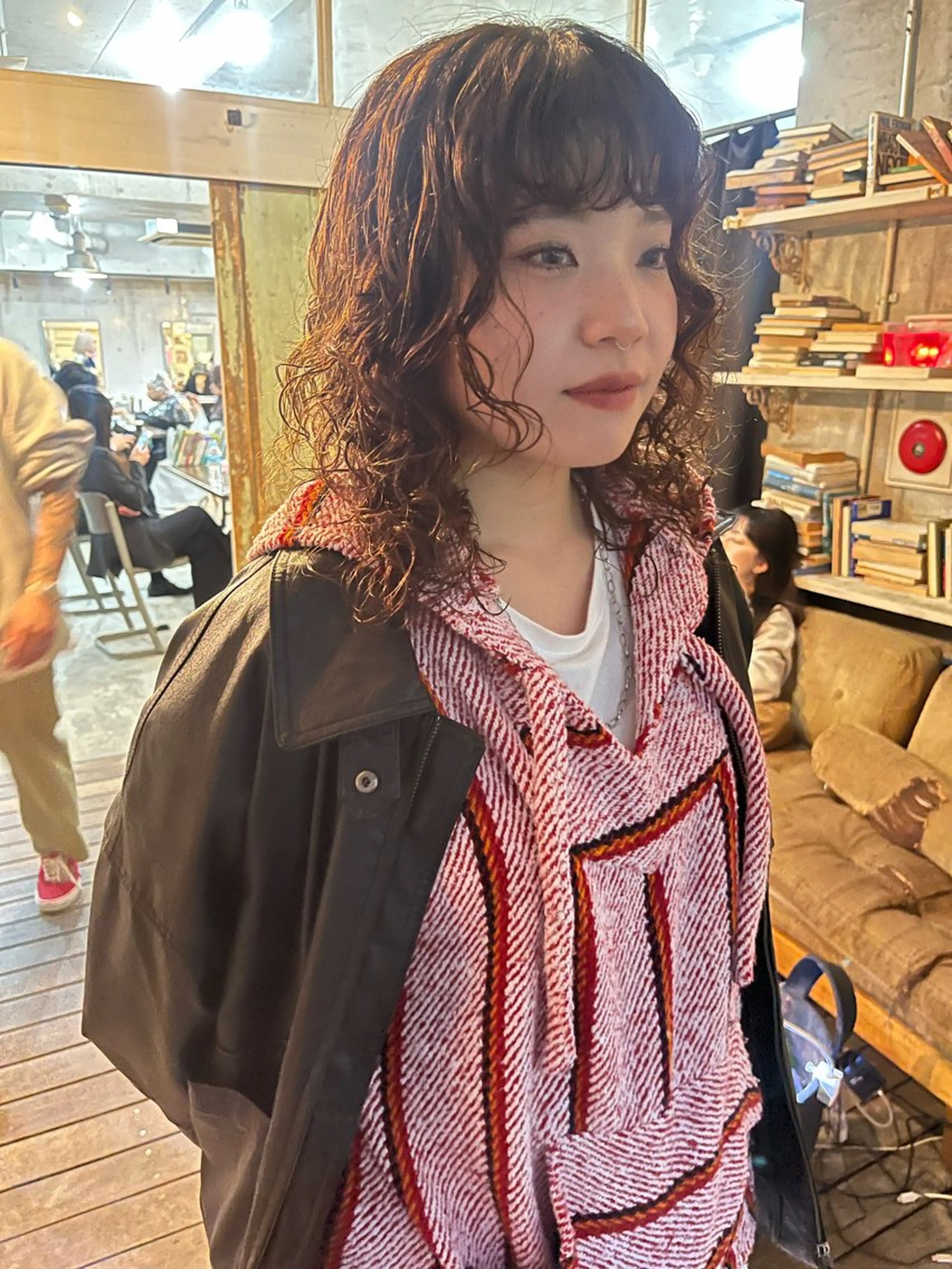 ミディアム パーマ カット パーマ トリートメント ハイトーン/顔まわり レイヤー/YUKAのヘアスタイル