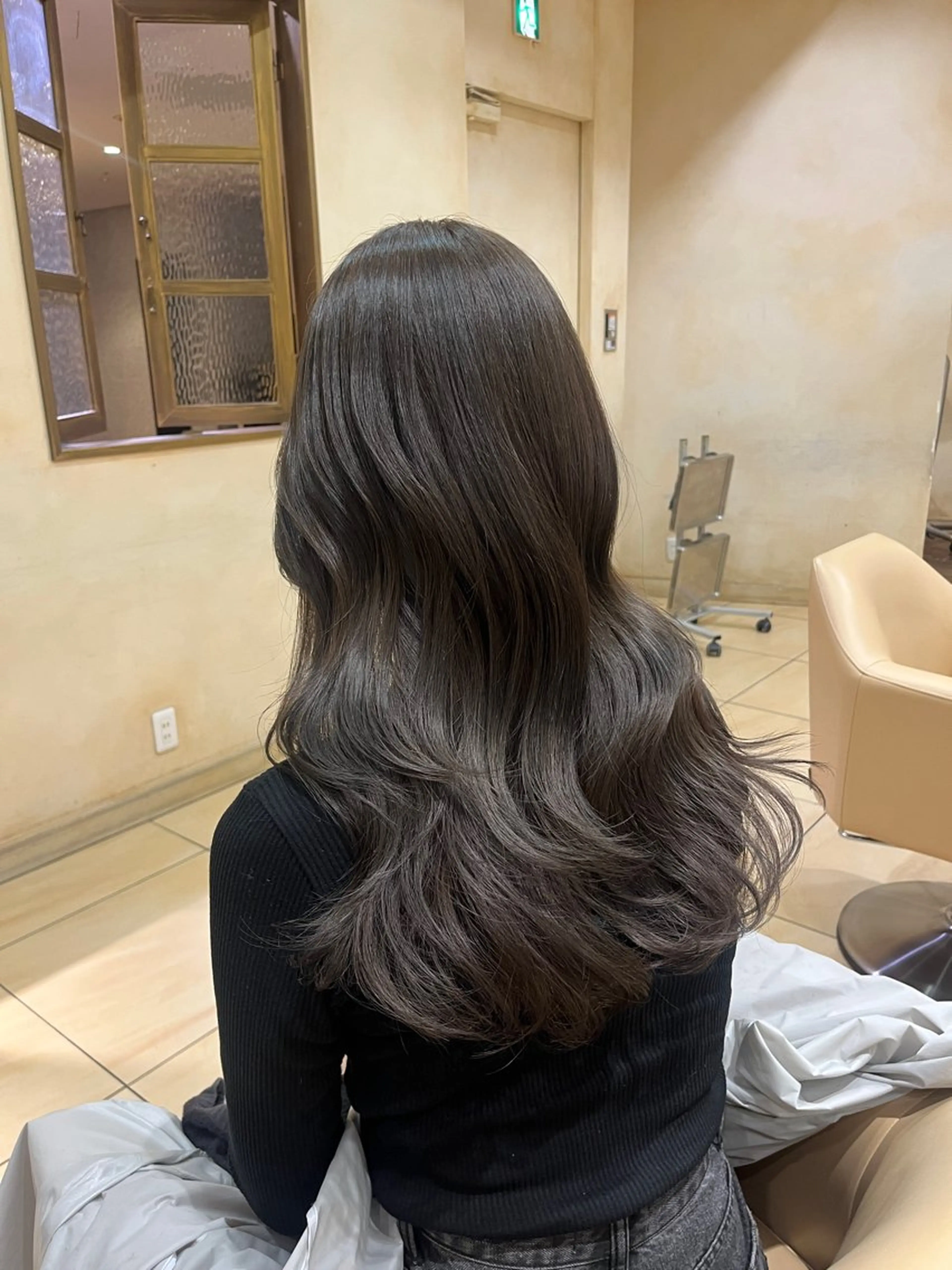 ロング zacc所属・汐折 幸莉のヘアスタイル