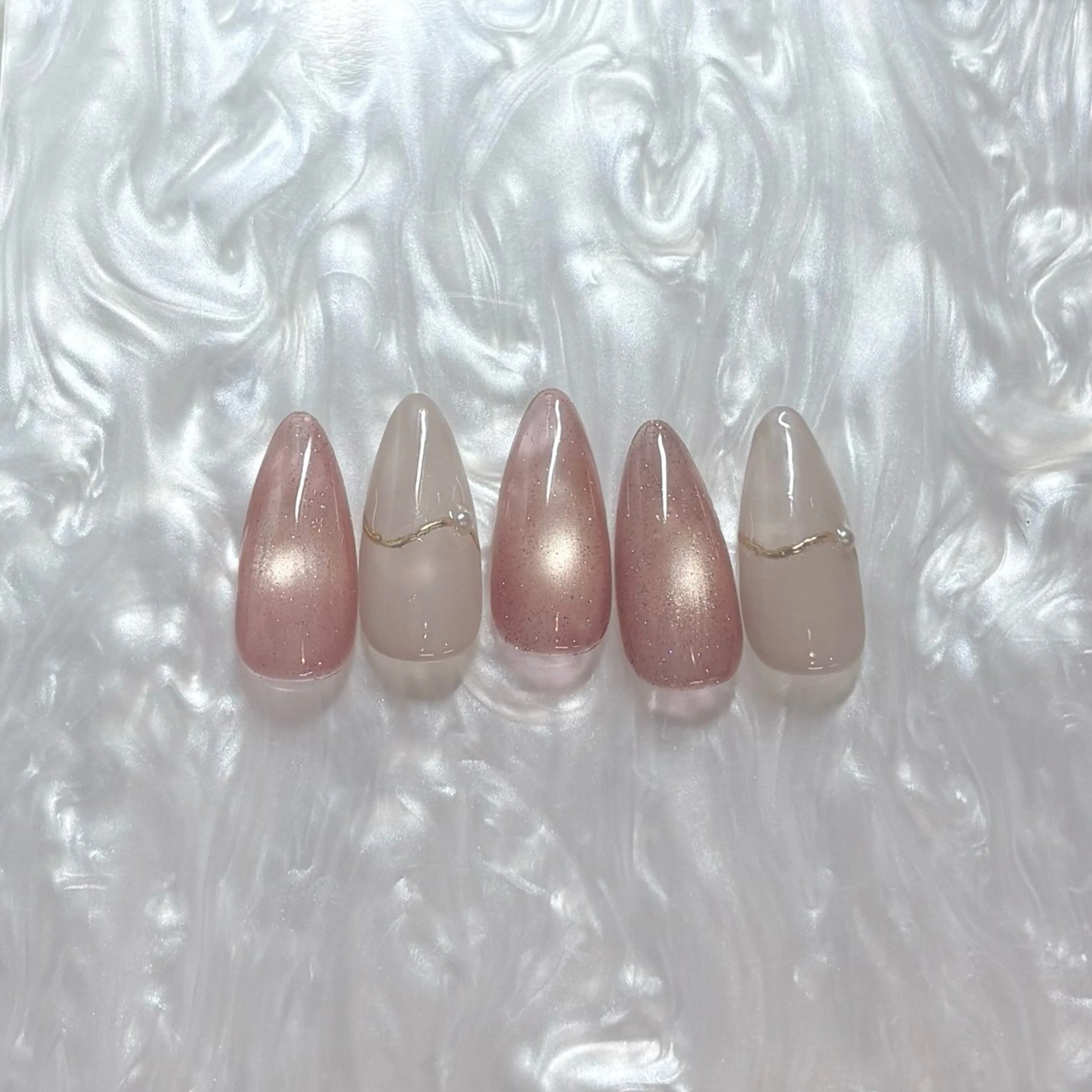 ネイル ピンク DIVAS beauty salon所属・DIVAS/ yuiのネイルデザイン