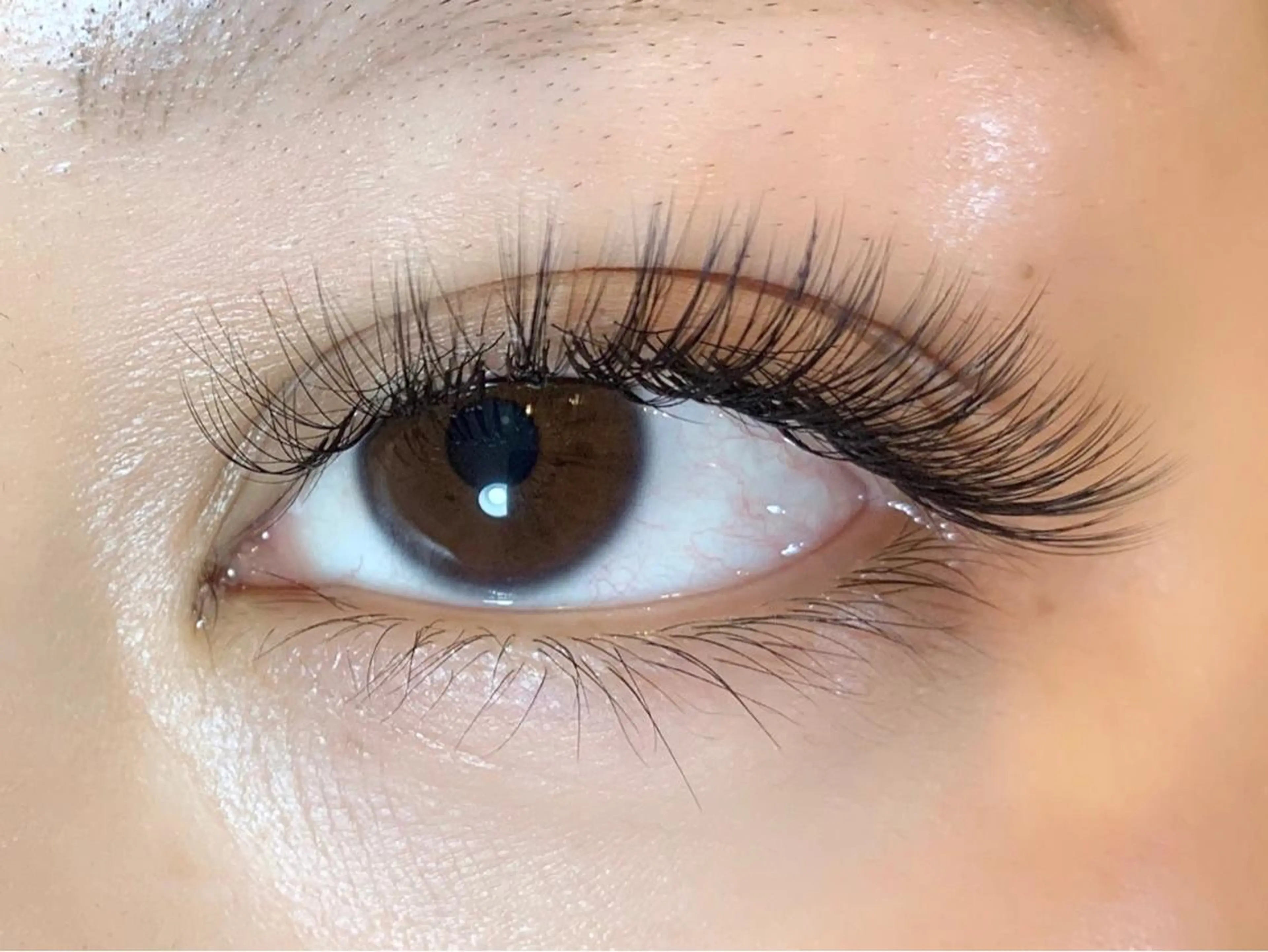 マツエク・マツパ ボリュームラッシュ Leola ERIKAのマツエク・マツパデザイン