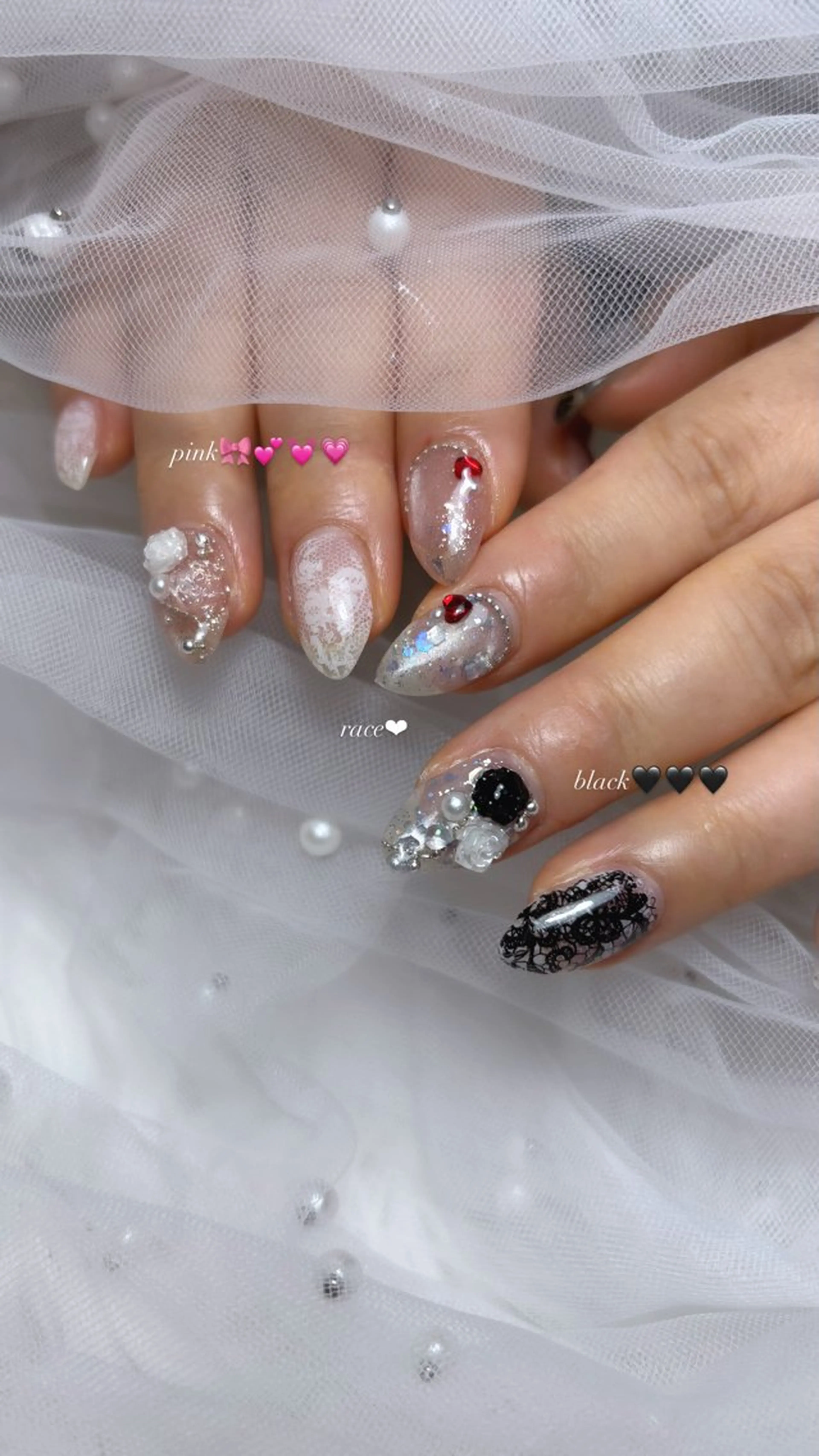 ネイル レース ハンドネイル 𝑬𝑹𝑰𝑲𝑨 𓂃🎀𓈒𓏸のネイルデザイン