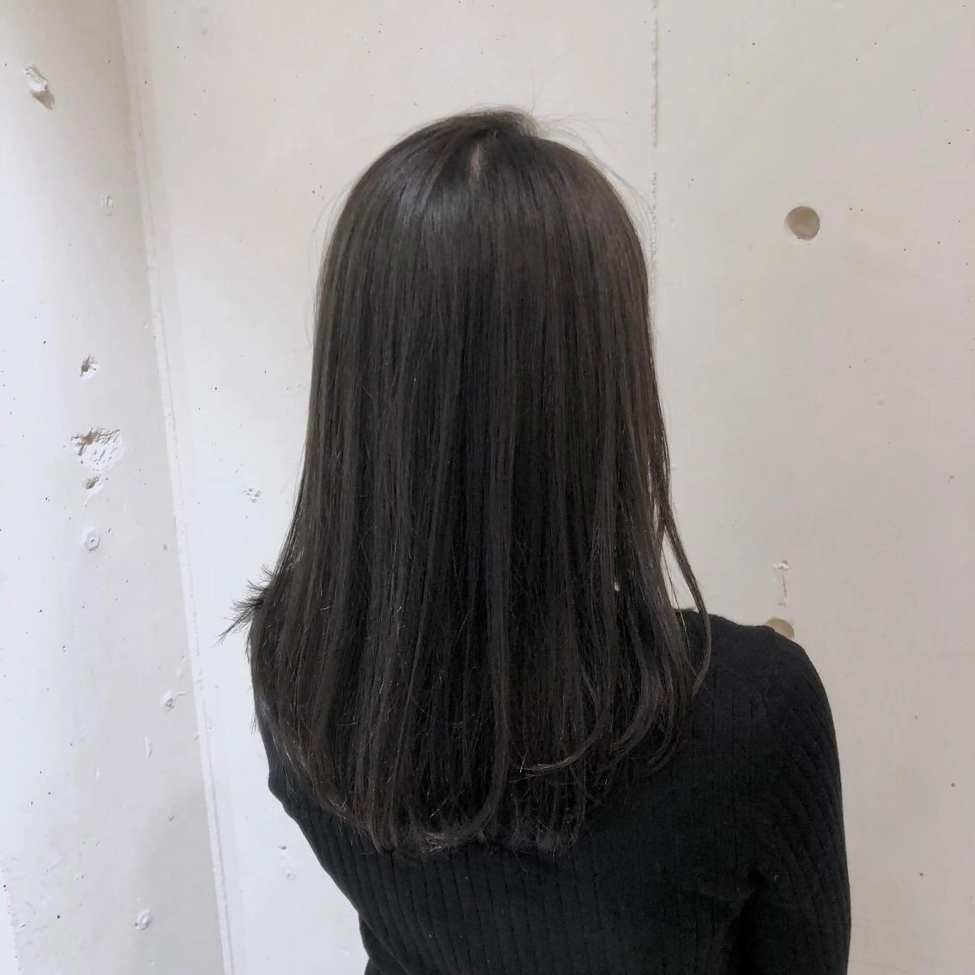 ミディアム カラー パーマ ヘアアレンジ バレイヤージュ ブリーチ 透明感カラー グラデーションカラー グレージュ 【ツヤ髪美容師】 ツダケイスケのヘアスタイル