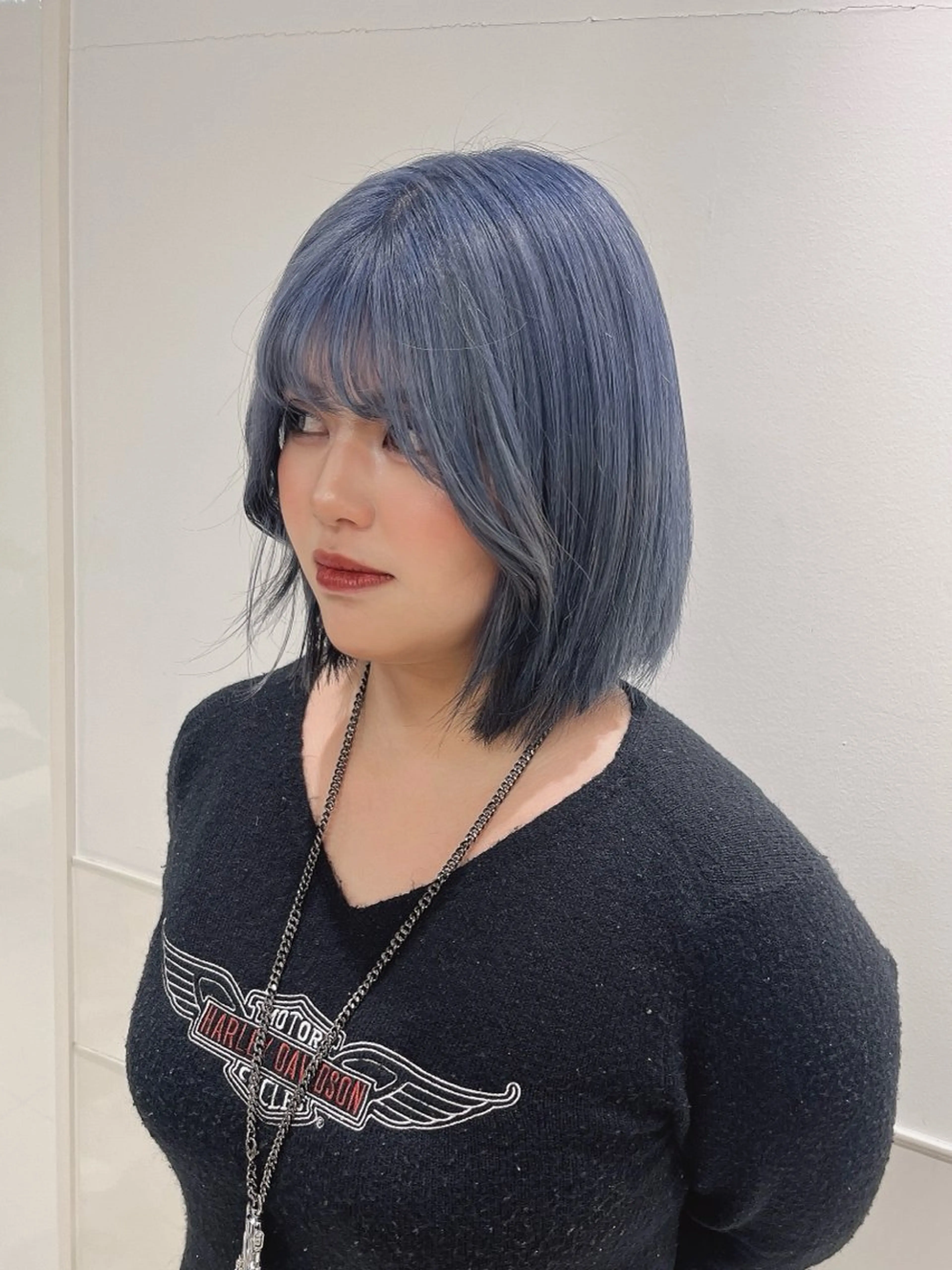 ミディアム カラー ブルーカラー 透明感カラー りおな/エクステ /ミルクティーカラーのヘアスタイル