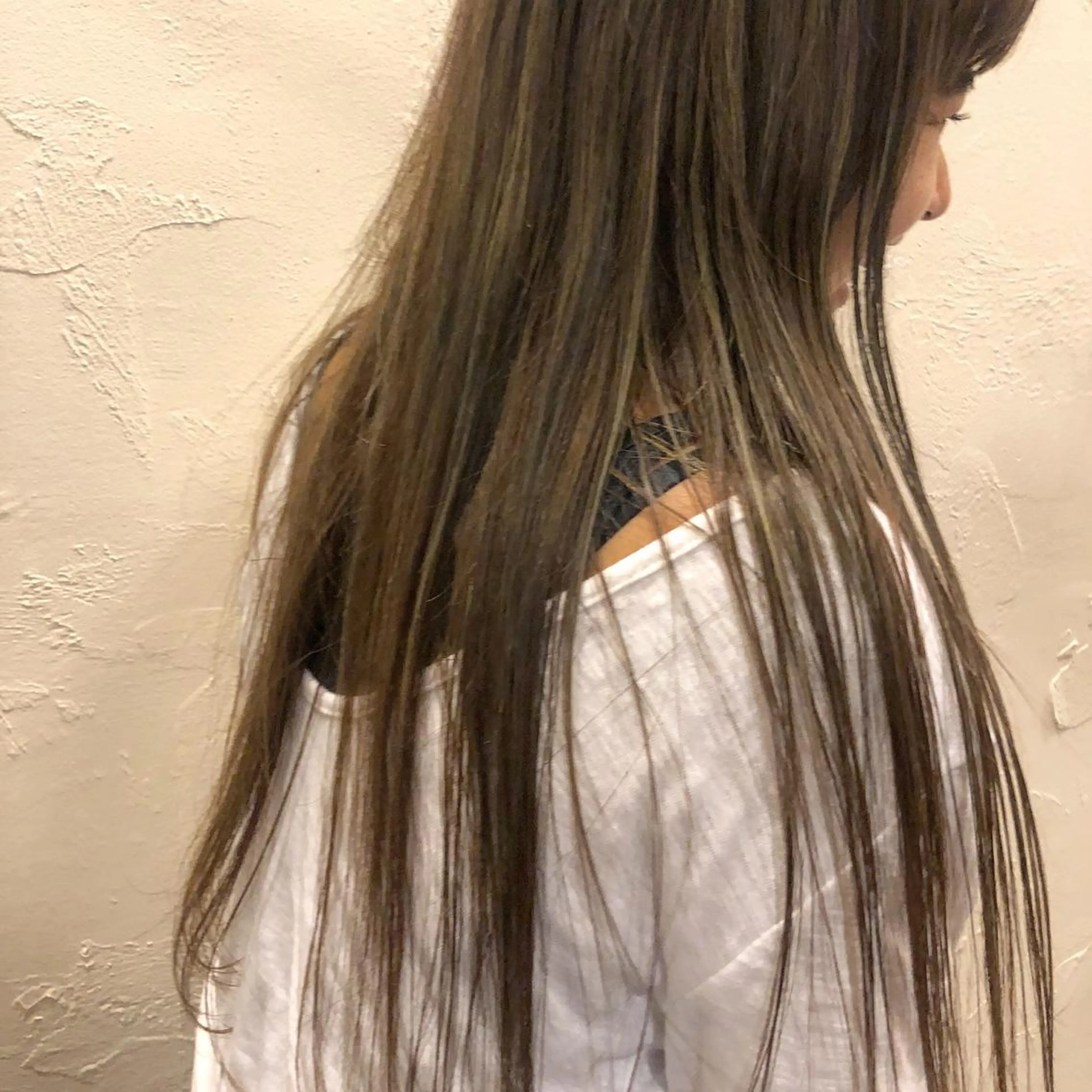 ロング カラー ブリーチ デザインカラー ハイライトカラー ハイライト luve heart's And Be  minamisemba所属・脇坂 佳世の眉毛・アイブロウイメージ