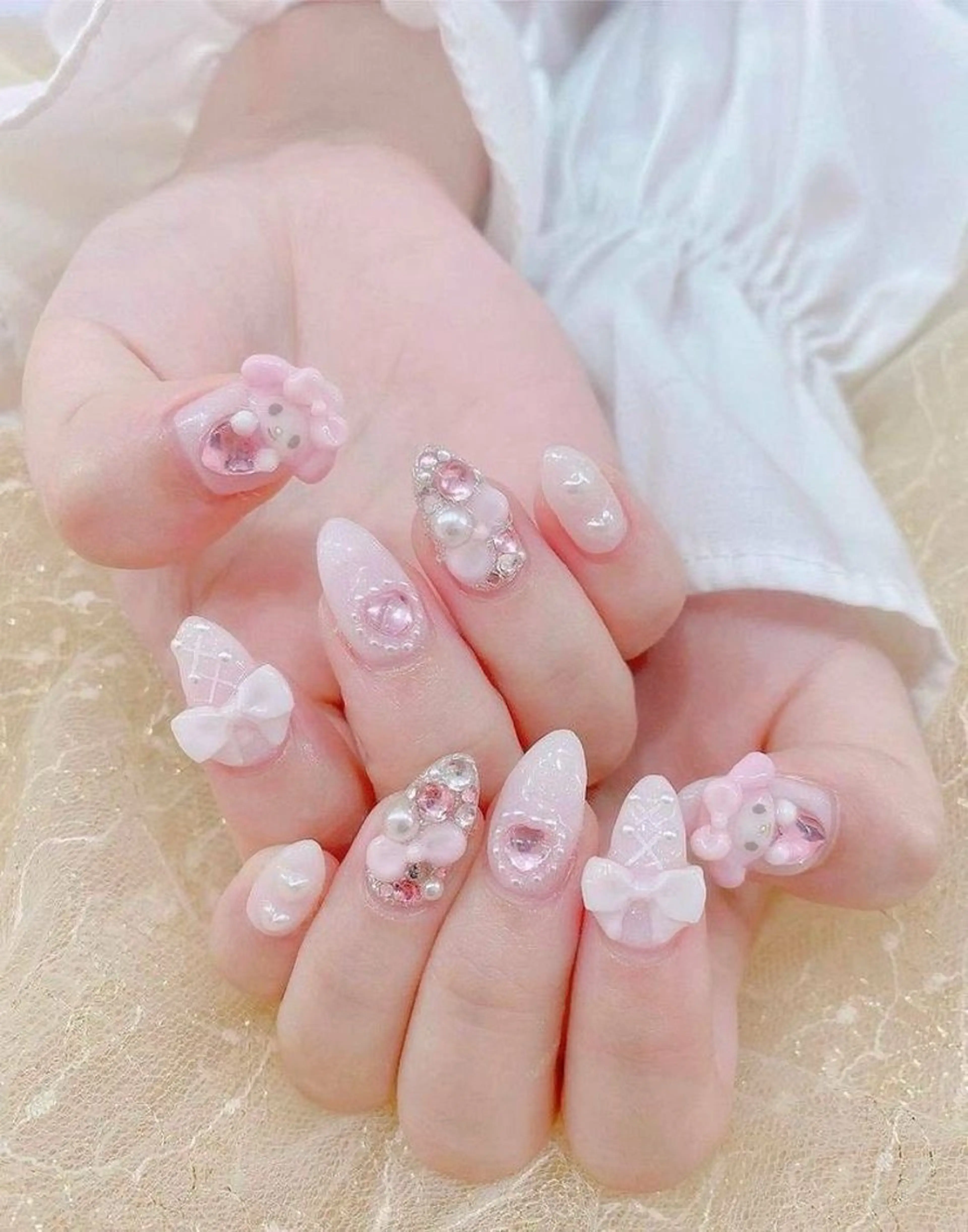 ネイル 長さ出し フレンチネイル グラデーション 卒業式 マグネットネイル MIHANA NAILのネイルデザイン