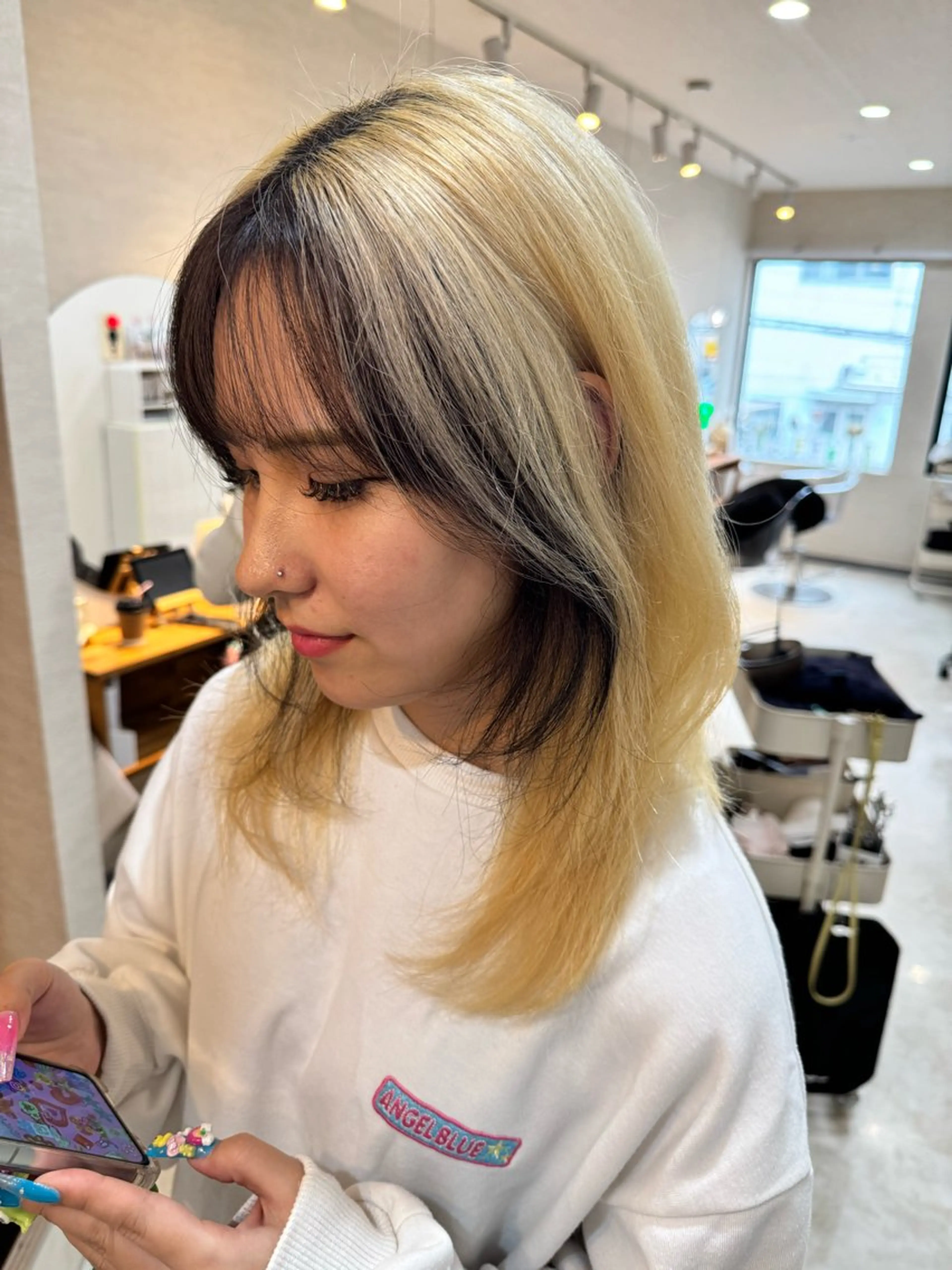 ミディアム カラー ヘアカラー コイデ リュウセイのヘアスタイル