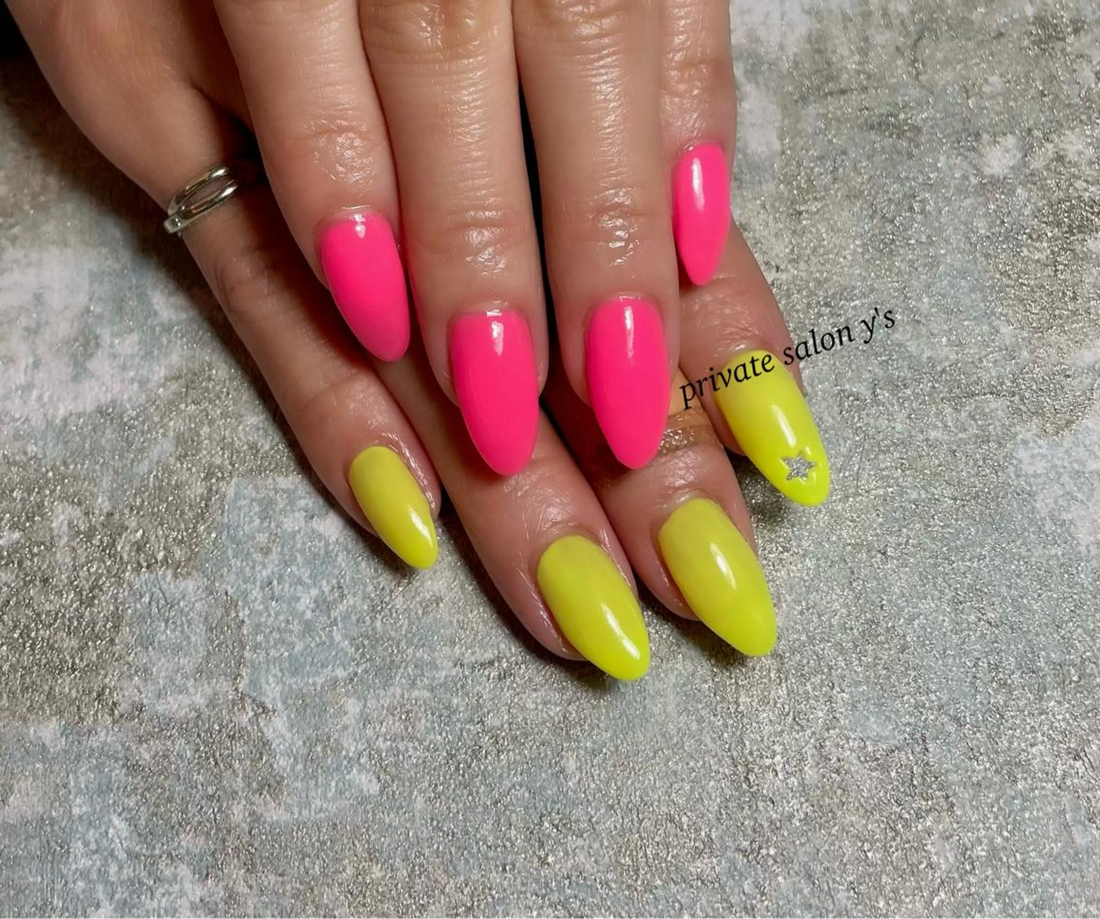 ネイル y' sのネイルデザイン