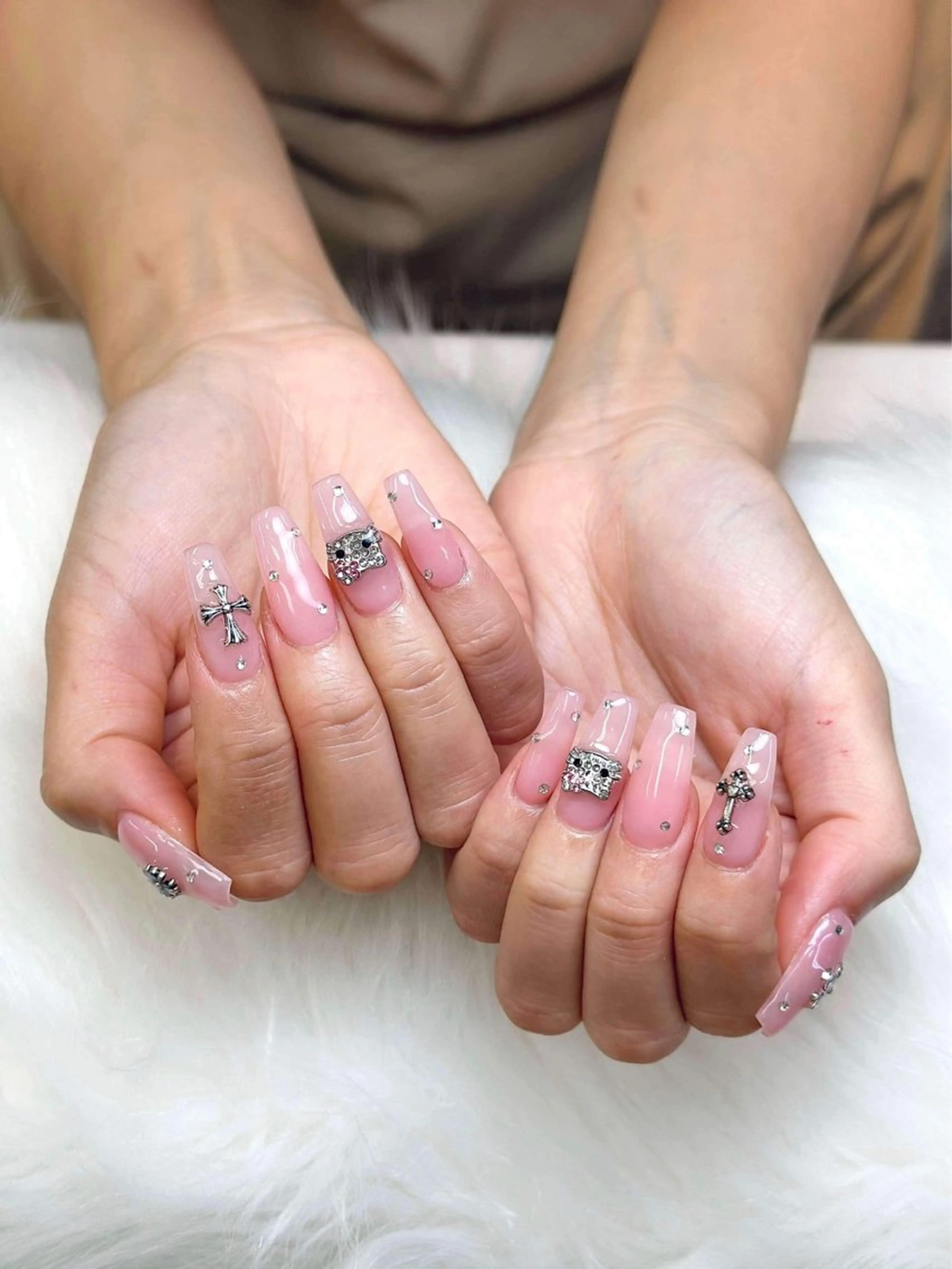 ネイル アートネイル グラデーション キラキラネイル ニュアンスネイル オフィスネイル Jenn Nail Salonのネイルデザイン