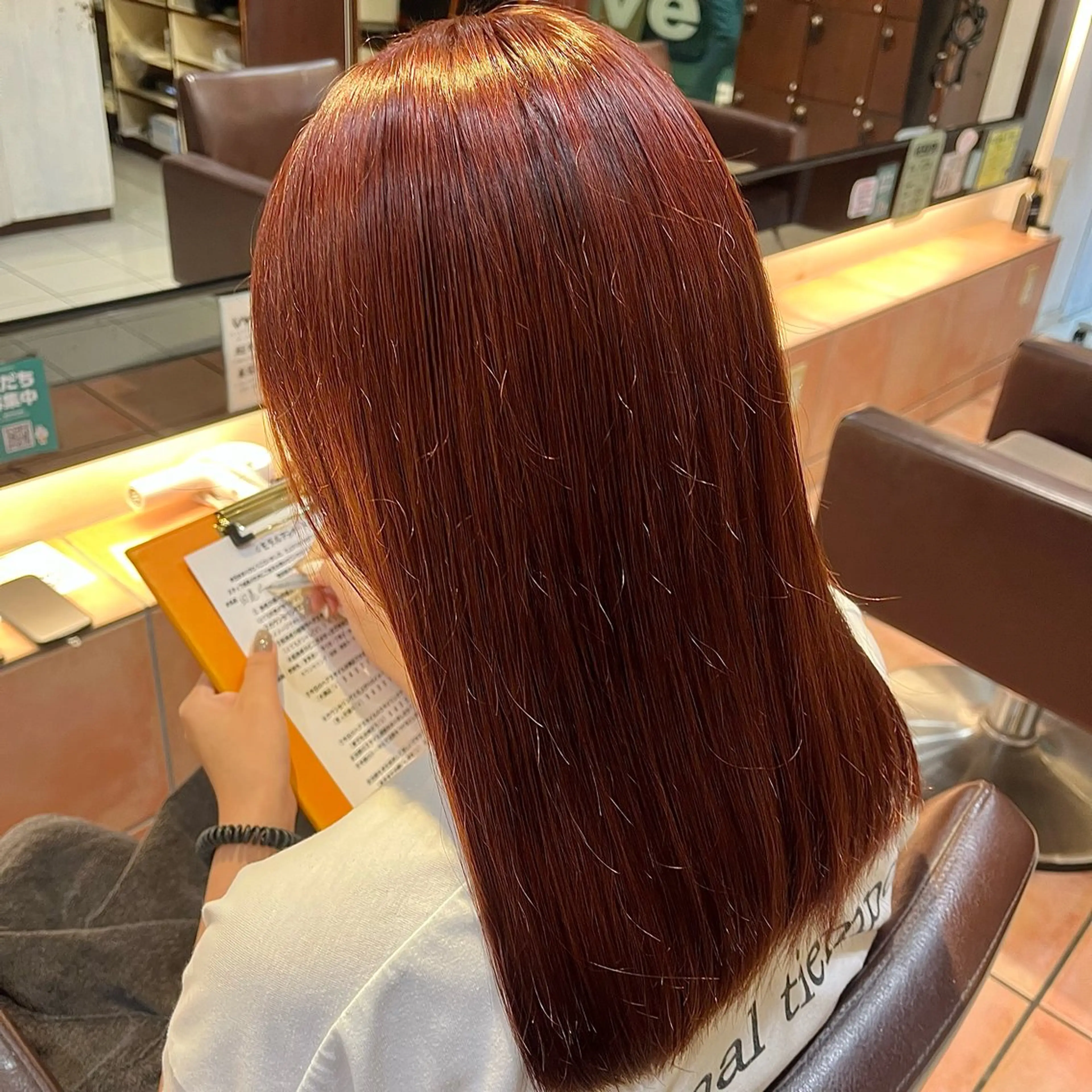 ミディアム カラー ブラウンカラー YUMEKA🩶/ 透明感カラー🥣のヘアスタイル