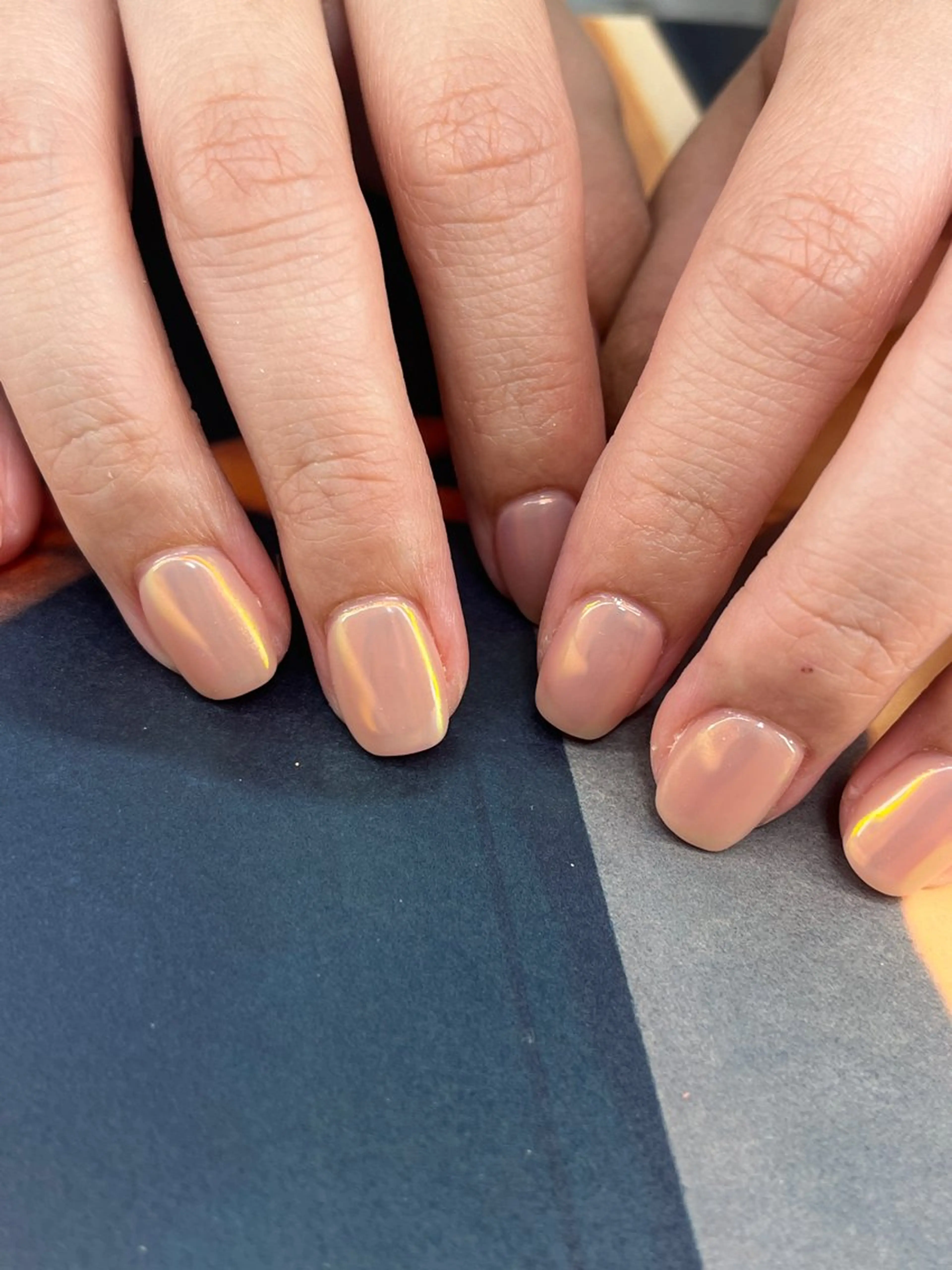 ネイル オーロラネイル オレンジ ピンク ピンクベージュ エレン 南越谷のネイルデザイン