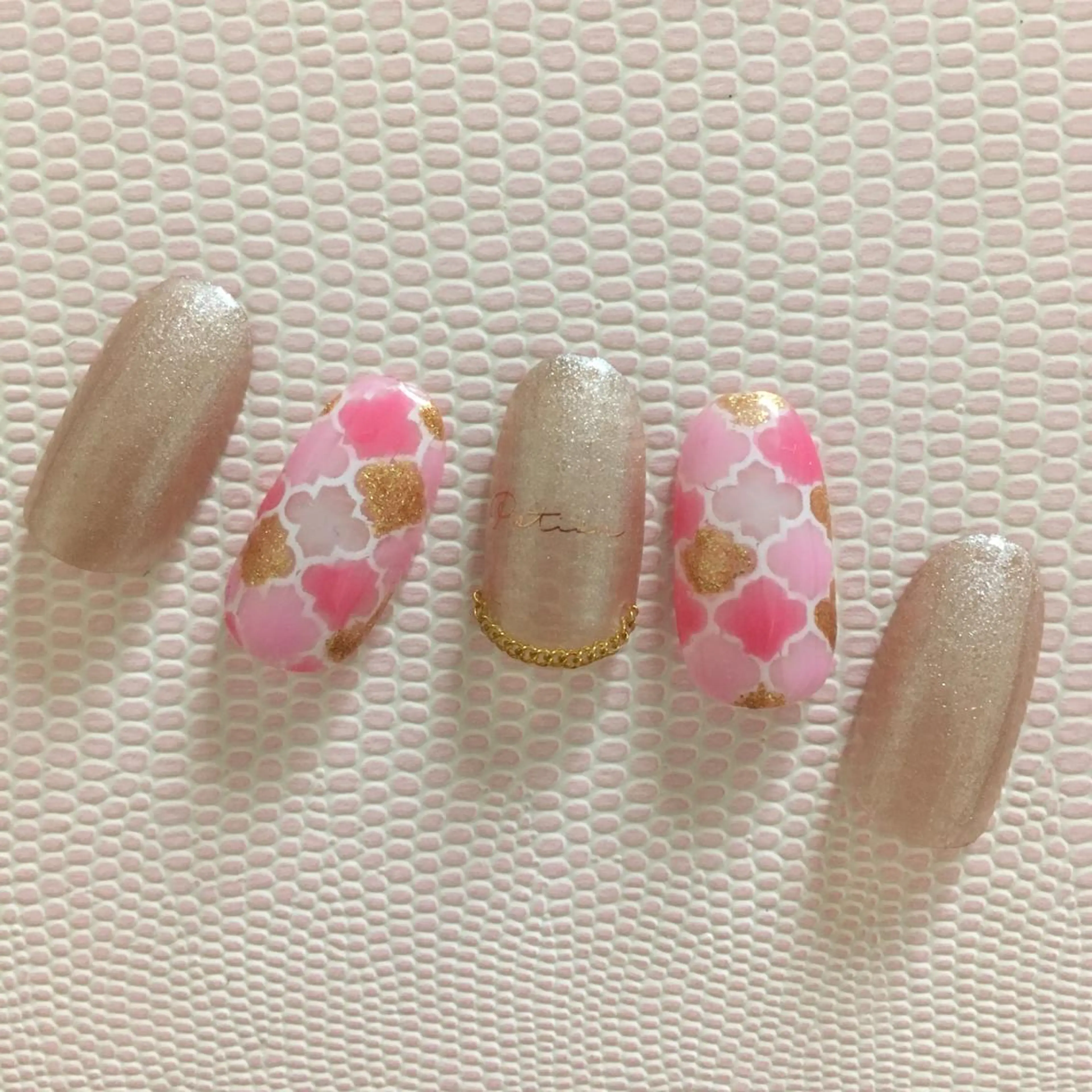 ネイル A-nail エーネイル所属・M. ERIのネイルデザイン