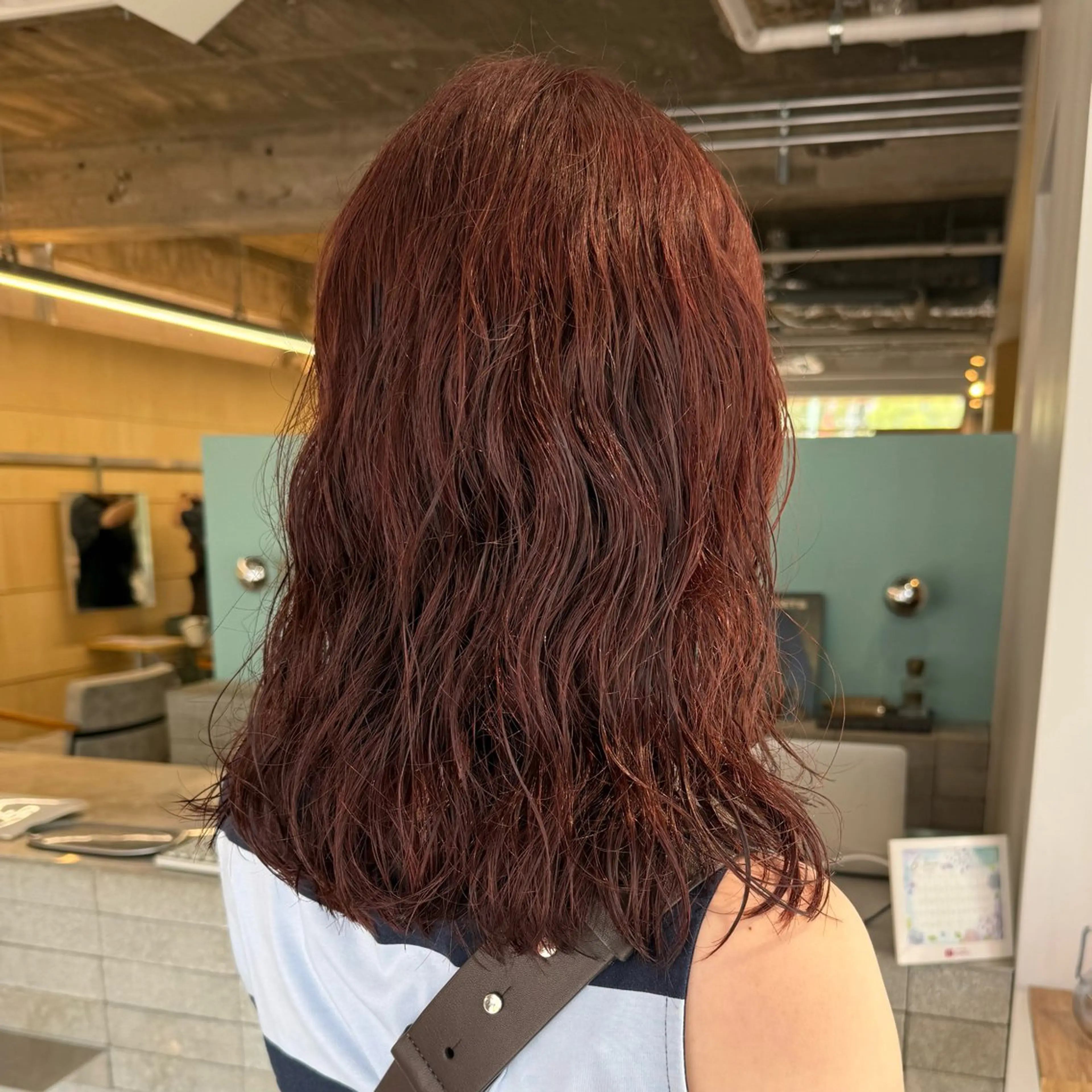 セミロング カラー パーマ セミロングパーマ ブラウンカラー ピンクカラー ピンクブラウン カット ヘアカラー パーマ トリートメント cipre シンモン チナリのヘアスタイル