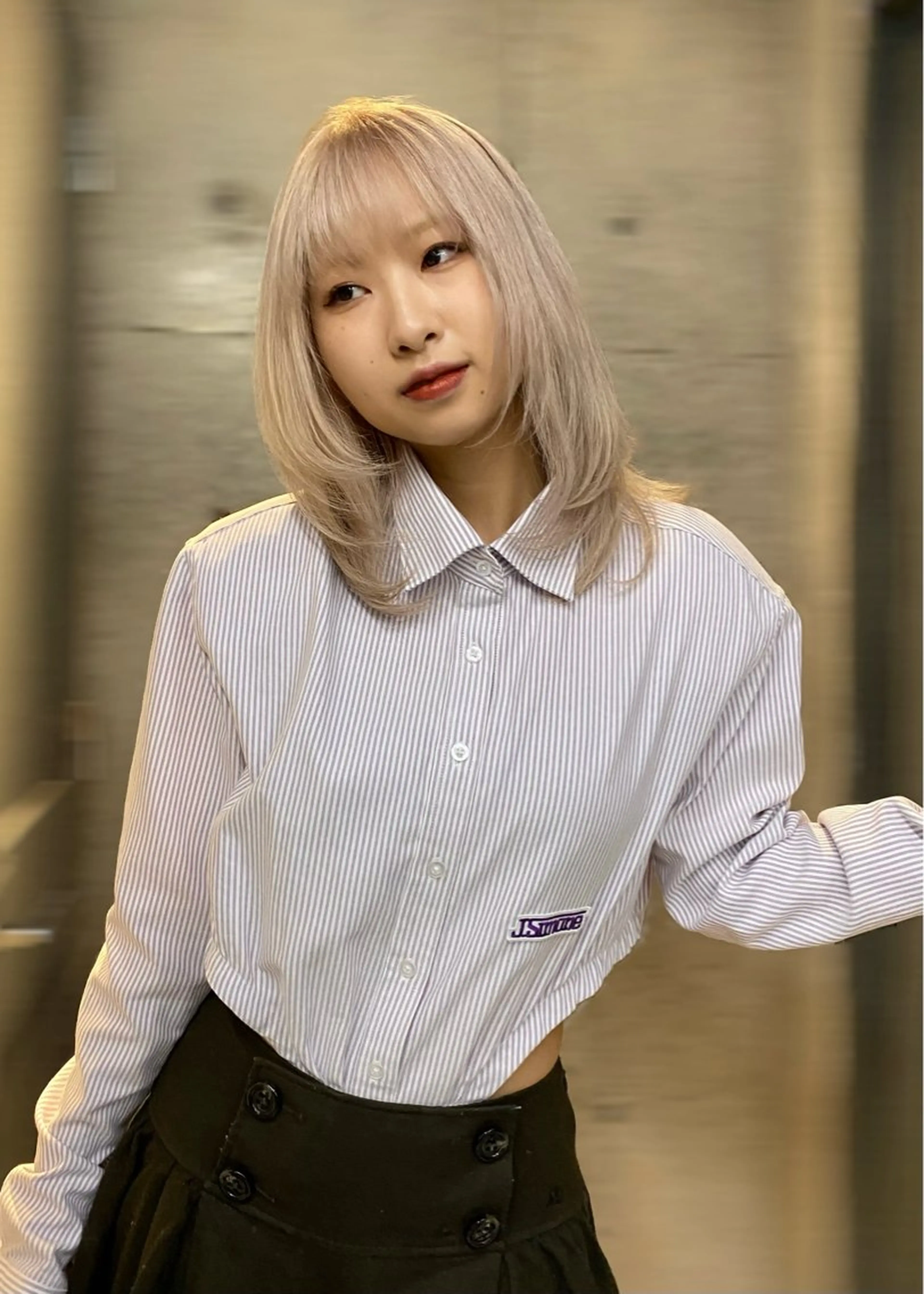 ミディアム カラー ヘアアレンジ グレージュ mina 🌷のヘアスタイル