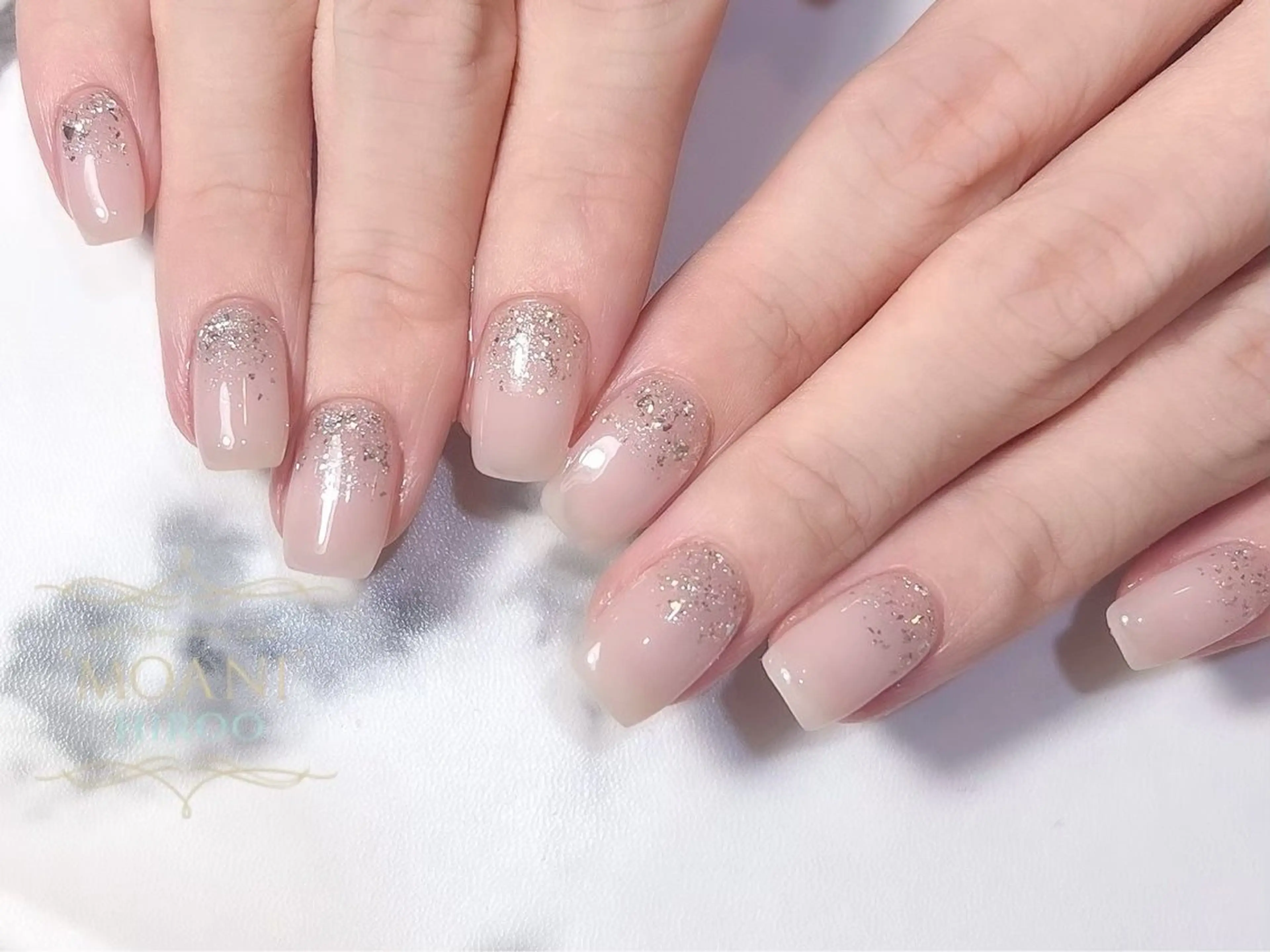 ネイル ラメ(グリッター) フィルインネイルサロンMOANIHiroo 恵比寿店所属・🌷HARUNA🌷 恵比寿店のネイルデザイン